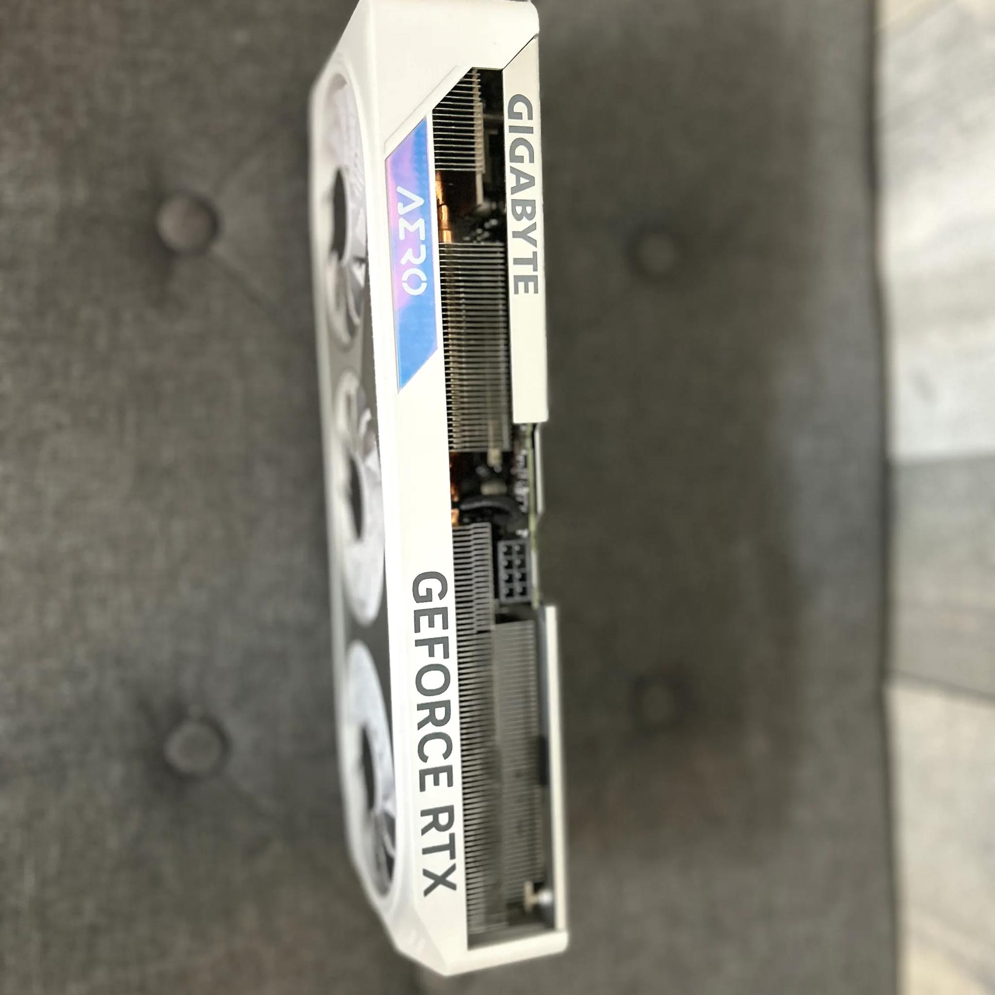Lightly used Gigabyte RTX 4060 TI! Upgraded and just looking to sell it.