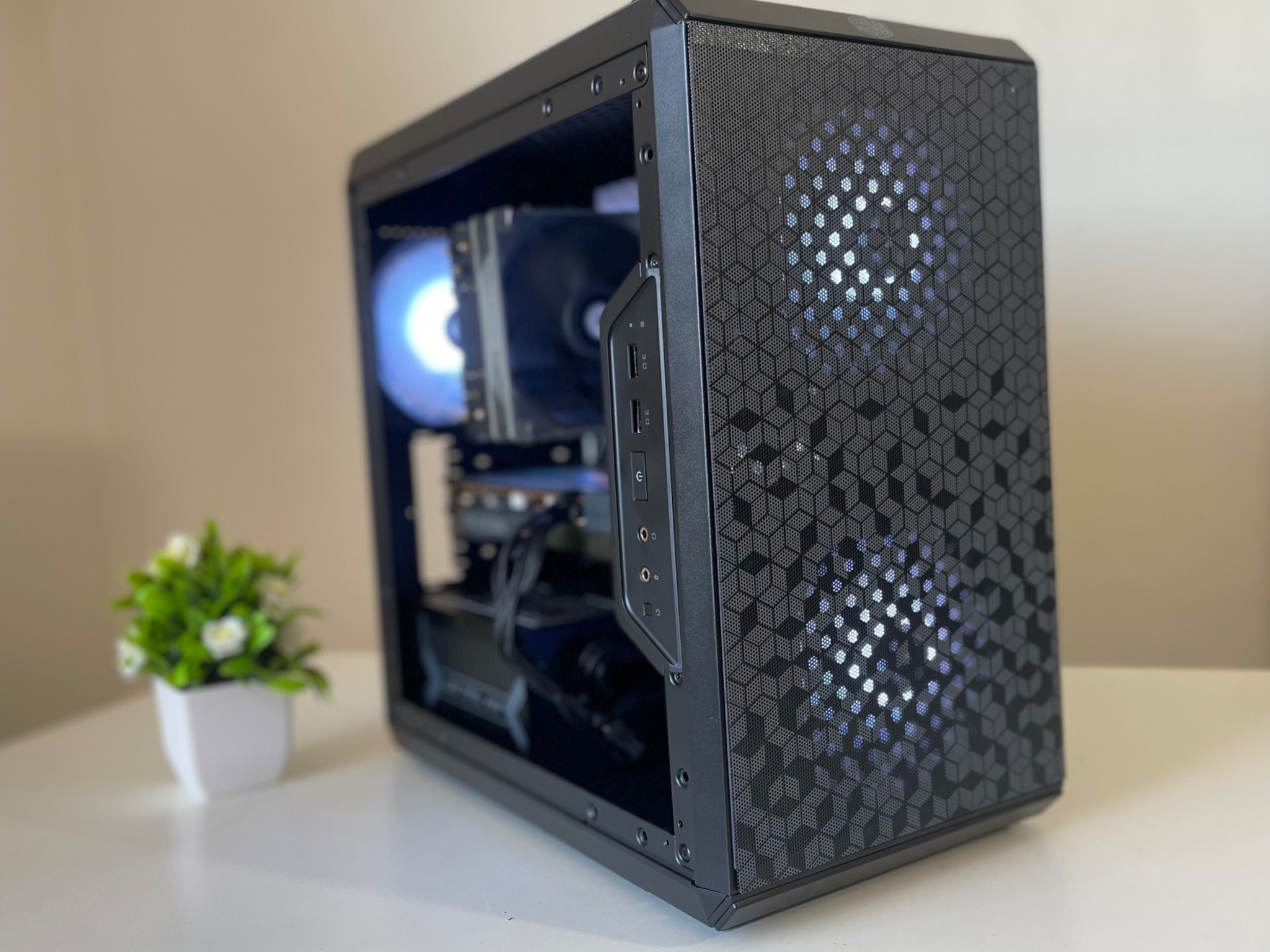 150+ FPS Budget Gaming PC : Ryzen 5 3600X, 6600 8GB, 1 TB NVMe, 16 GB RAM