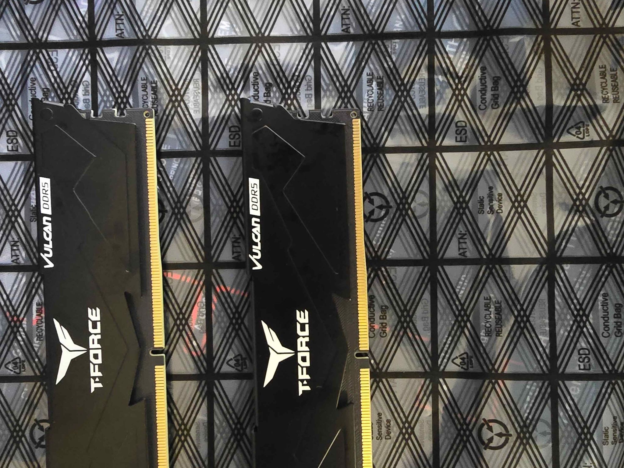 FREE SHIPPING TEAMGROUP T-Force Vulcan DDR5 32GB (2x16GB) 6000MHz DDR5 RAM (Black)