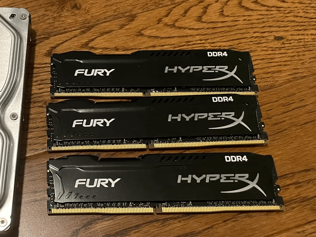 Kingston HyperX 3 x 8GB RAM 2133mhz