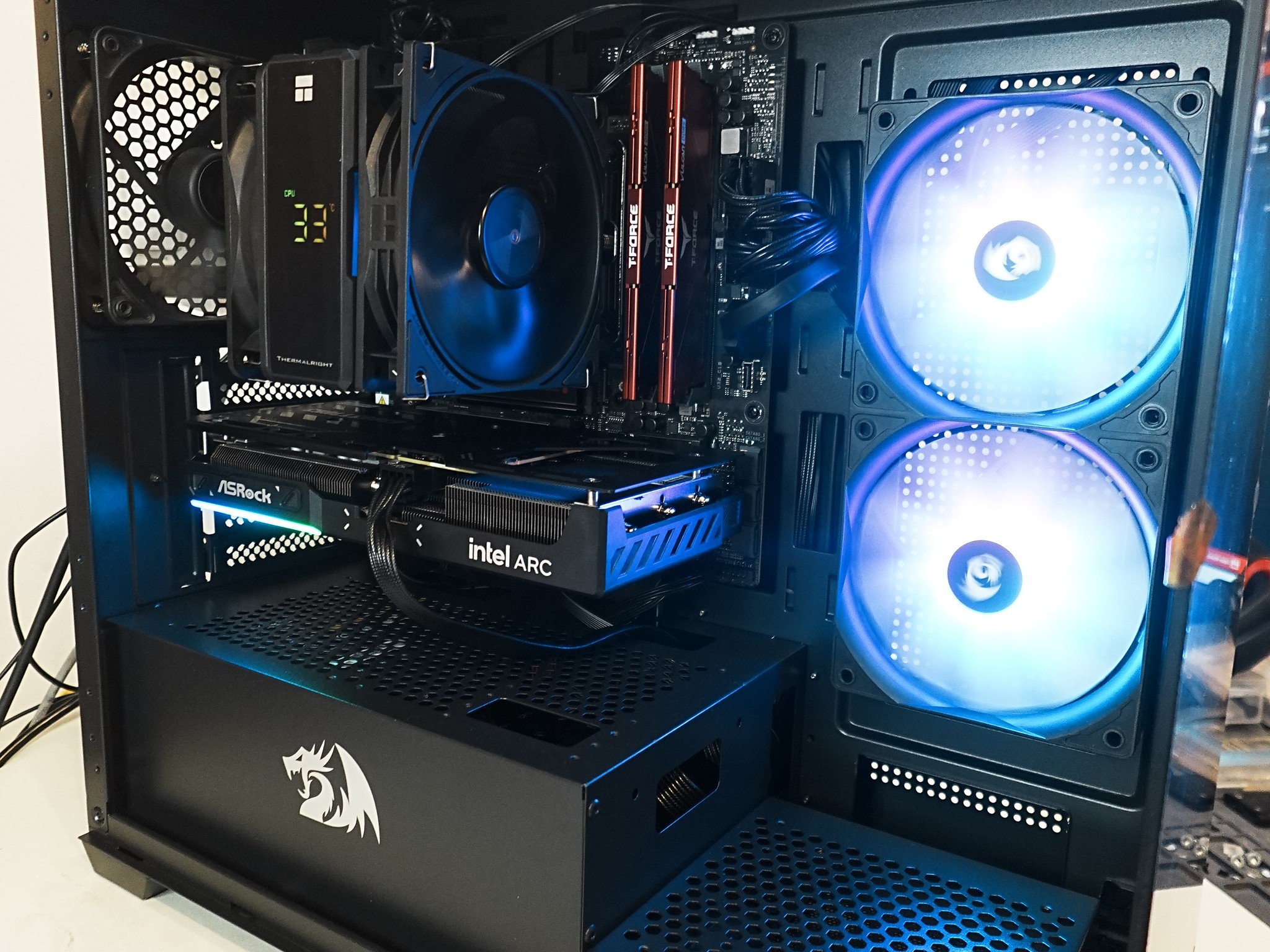 🏎️🎩💎 Gorgeous Fishtank | Ryzen 5 7600X | Intel Arc B580 | 32GB DDR5 5200 | 1TB NVMe SSD