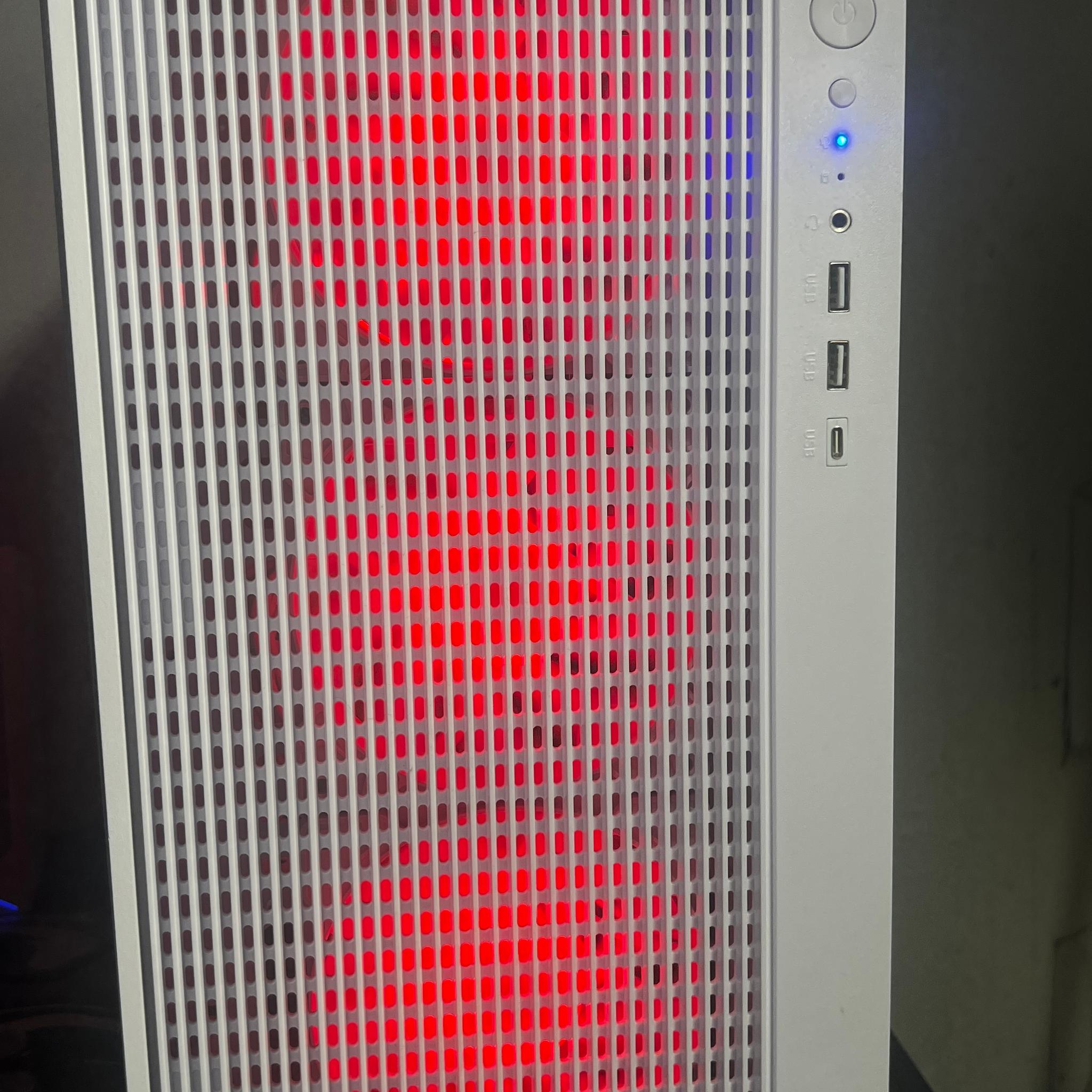 White Gaming PC Ryzen 7 5700X3D RTX 2080 32GB DDR4 1TB SSD RGB
