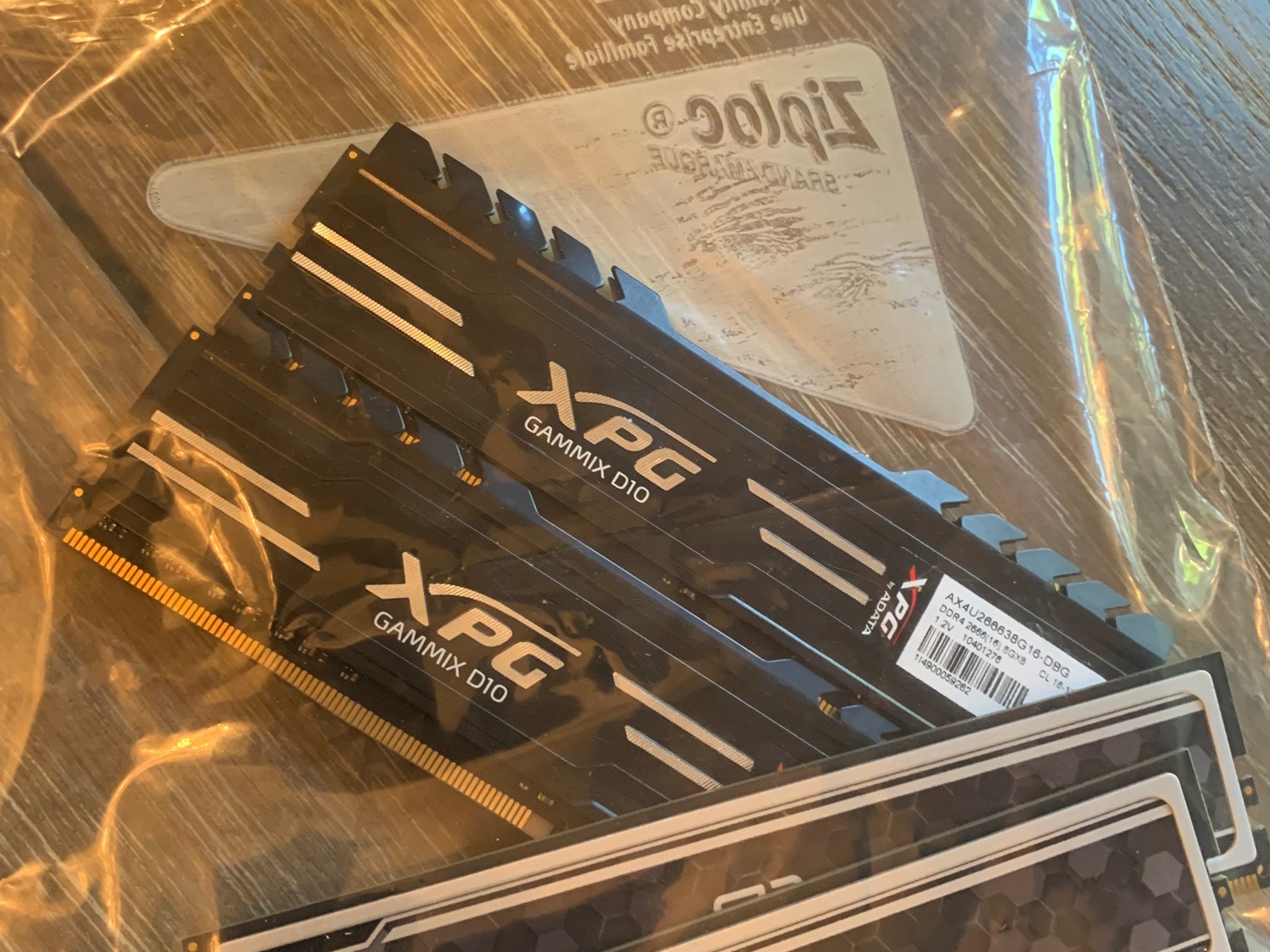 32 GB of assorted memory DDR4 2666 x2 and 3200 x2