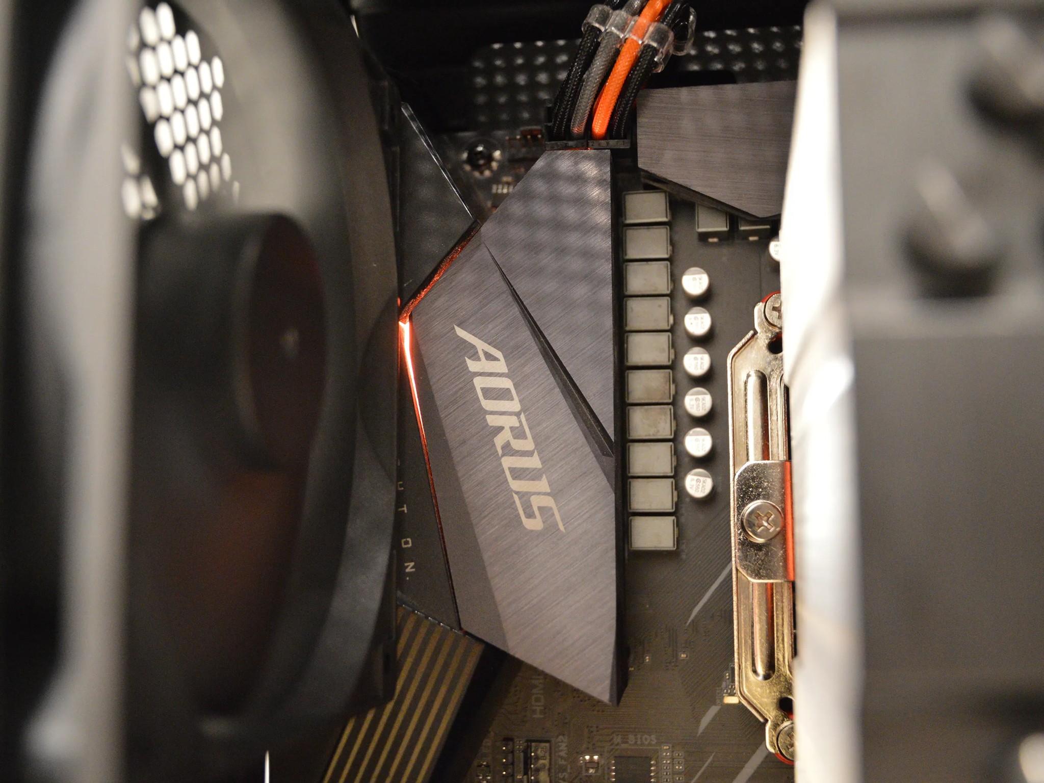 ⚫🟠 MIDNIGHT ORANGE 🟠⚫ | AMD Ryzen 7 5700X | NVIDIA RTX 3070 | 32 GB RAM | 1TB Gen 4 NVME SSD |