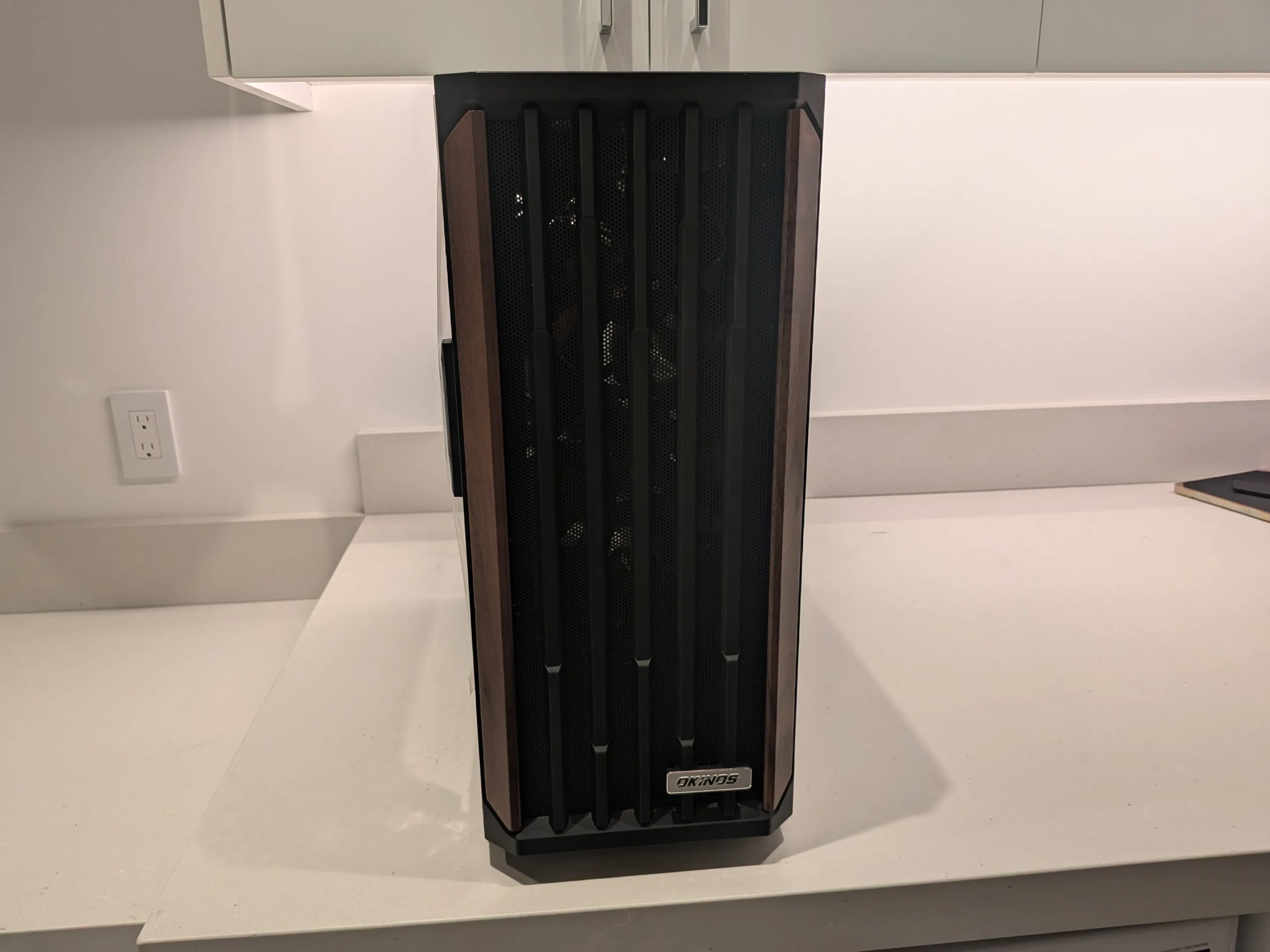 Walnut Wood & Noctua Gaming PC - AMD Ryzen 5 7500F, Radeon RX 7800XT, 32 GB DDR5, 2 TB SSD