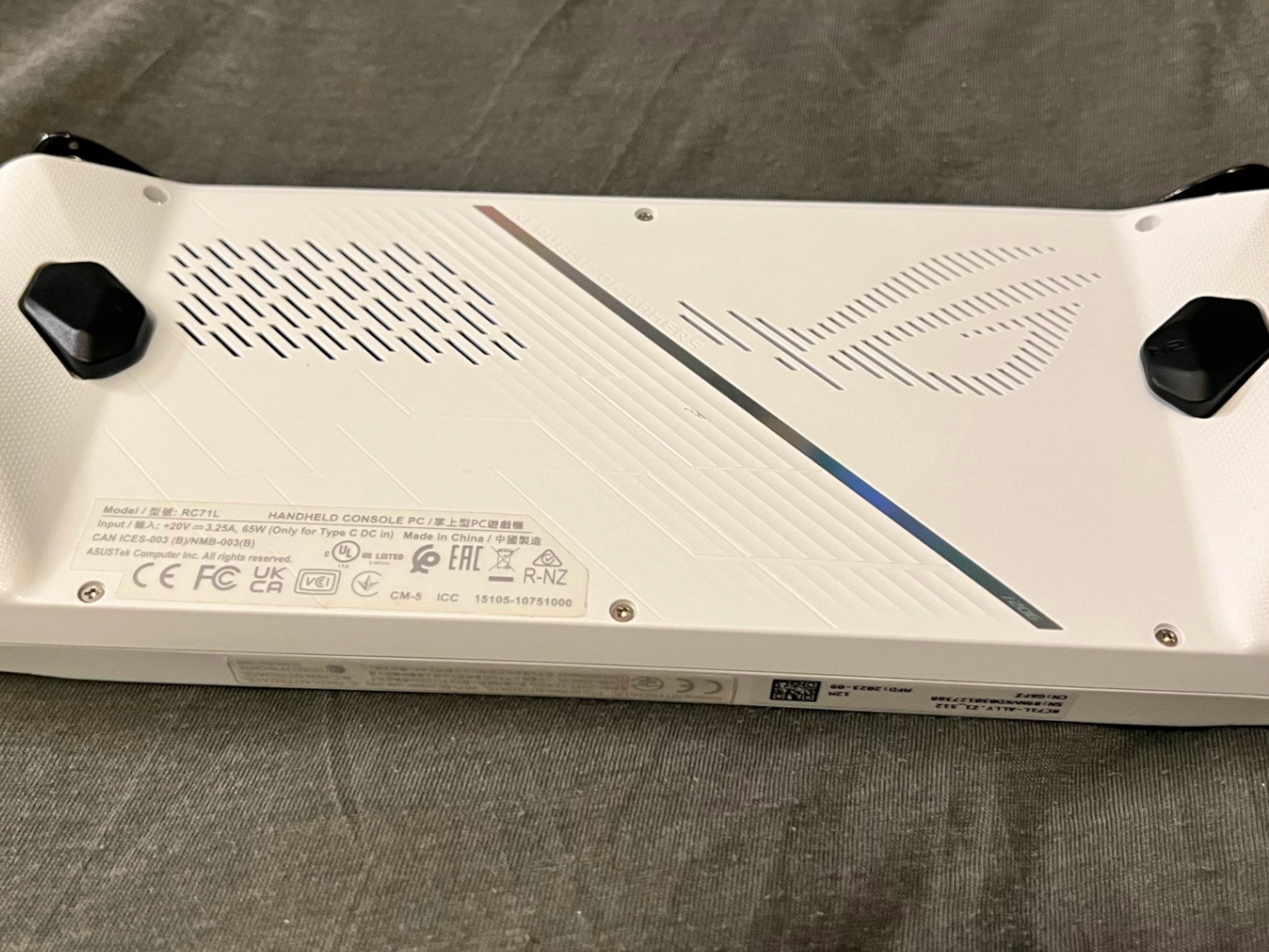 ROG Ally 16GB DDR5 512GB