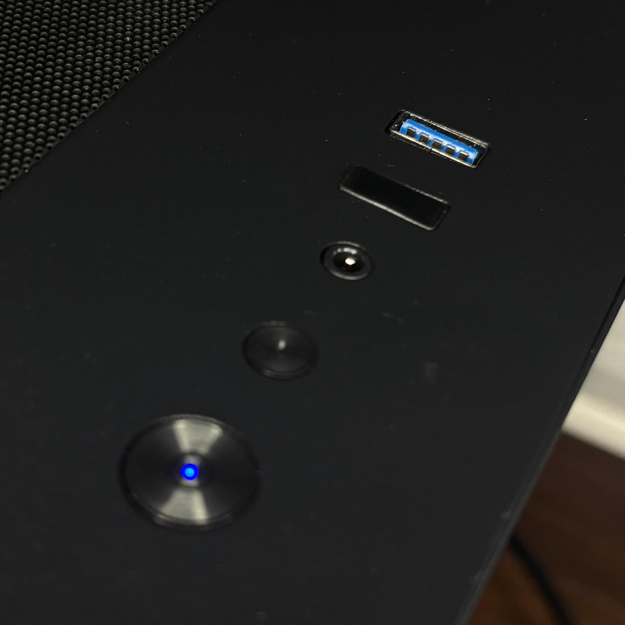 Black Gaming PC (GTX 1660 Super 6GB + AMD Ryzen 5 3600)