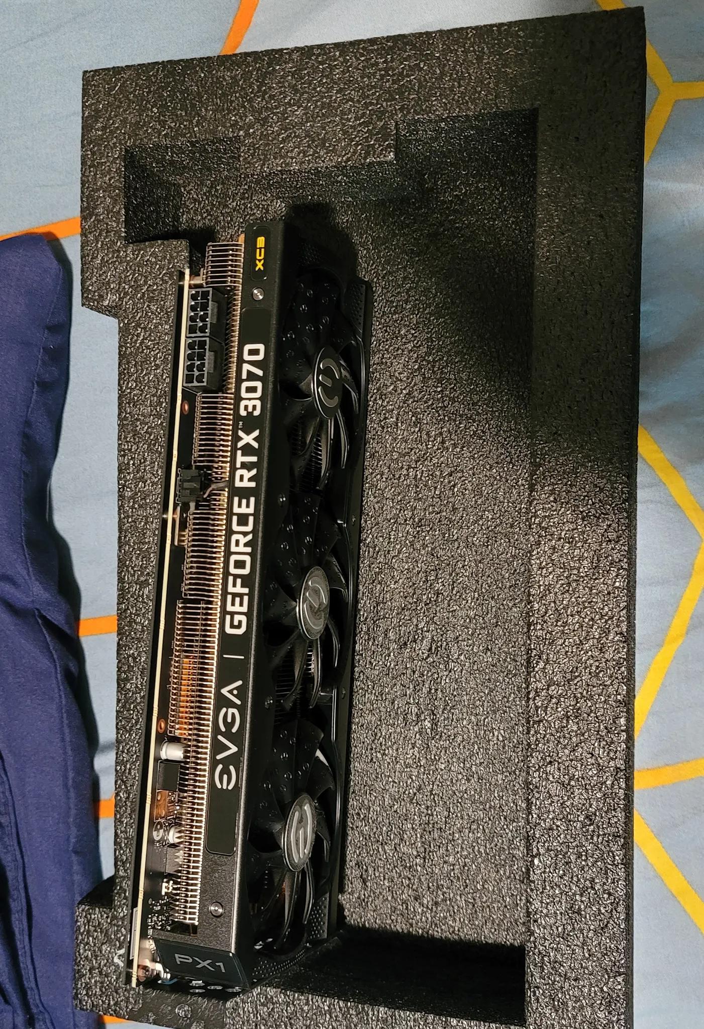 NVIDIA GeForce RTX 3070 - 8GB GDDR6 - EVGA XC3 BLACK