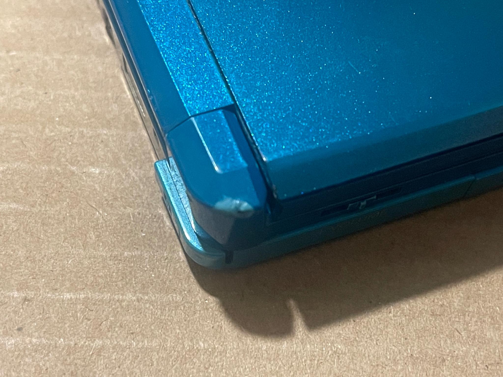 Used, Nintendo 3DS, Aqua Blue, + Games
