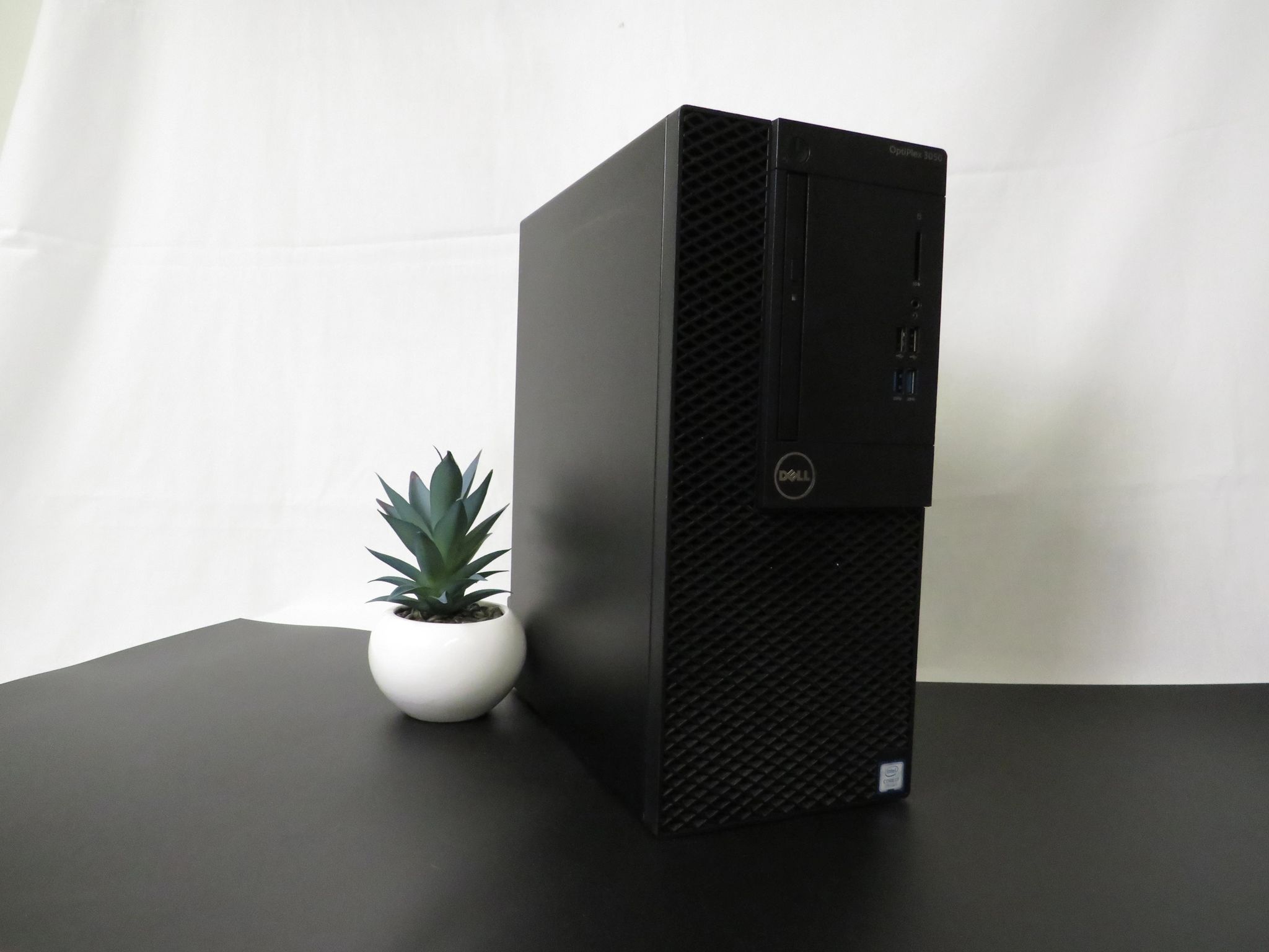 Entry Level GAMER: Intel i7-7700 + GTX 1660ti + 16 GB DDR4 + 1 TB SSD