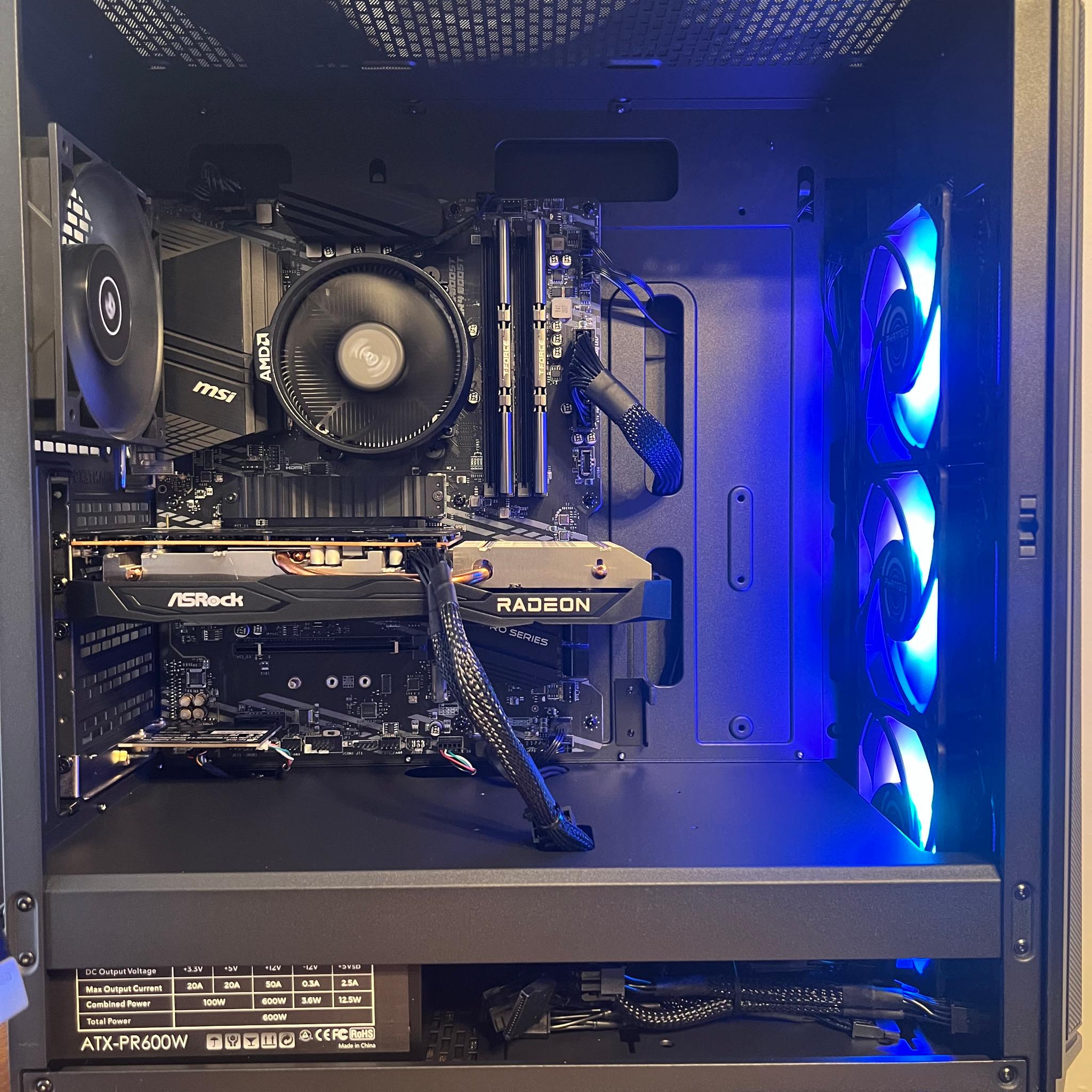 Starter Gaming PC Ryzen 5 3600 / RX 6600