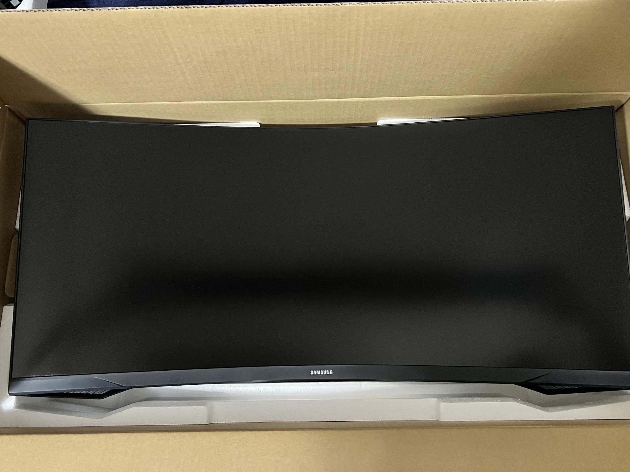 Samsung Odyssey G5 Curved Monitor