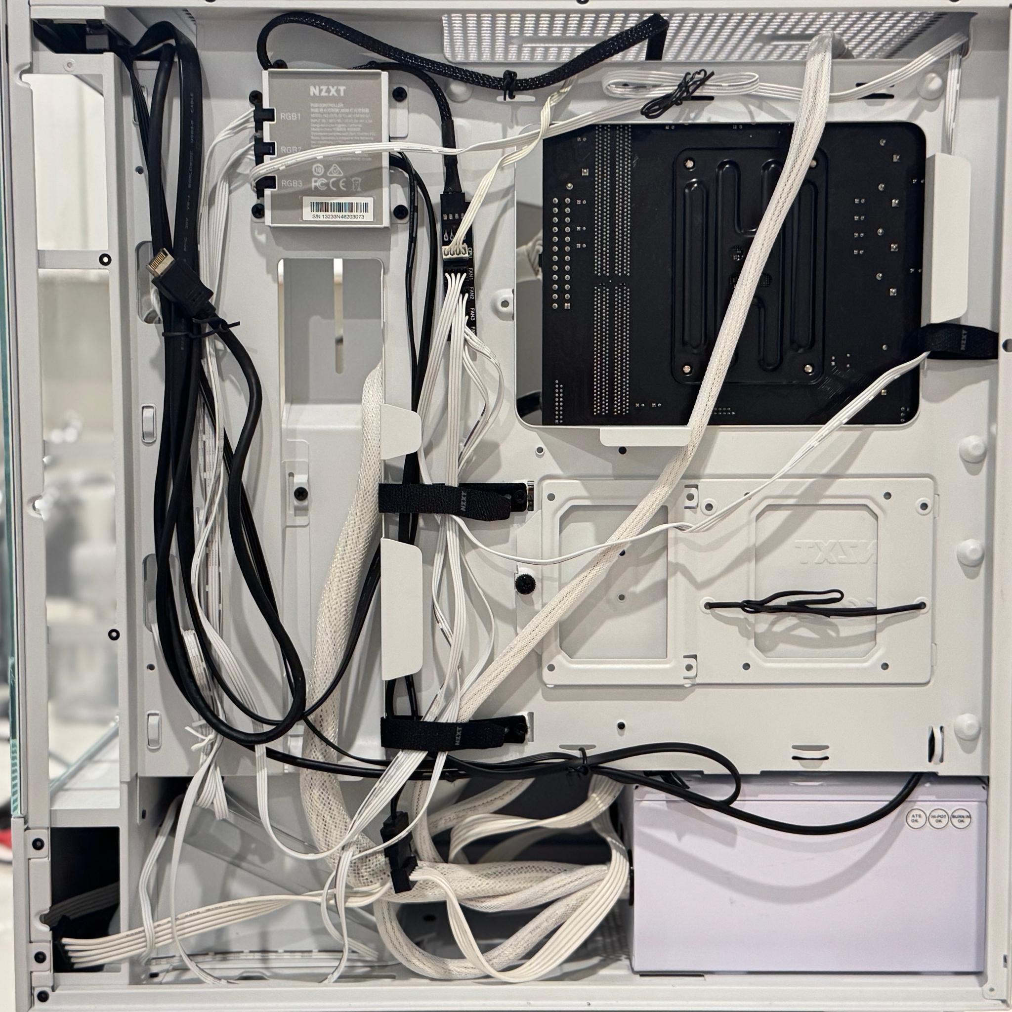 Radeon RX 7700 XT Custom Gaming PC - Ryzen 5 5500