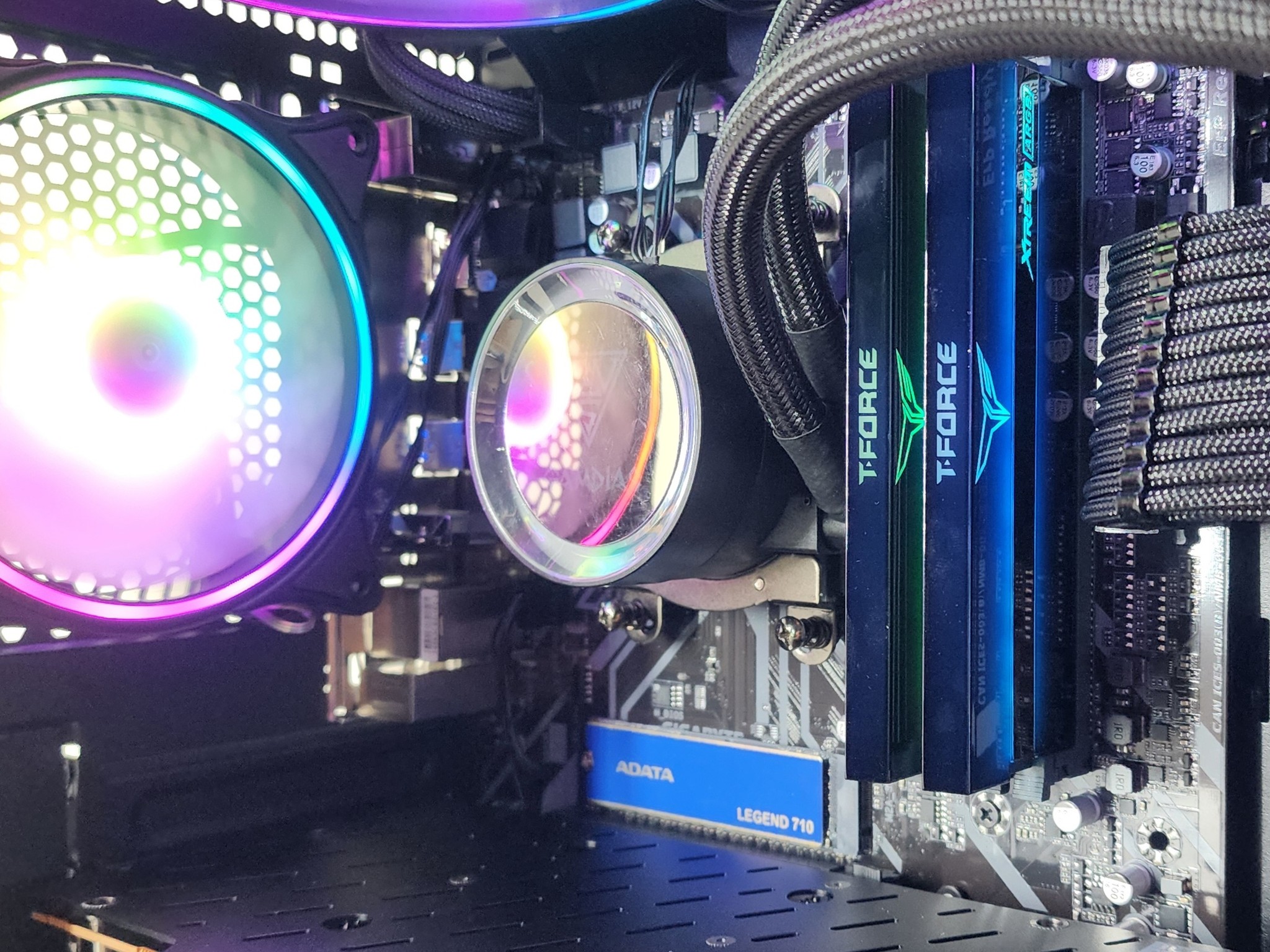 Gaming PC Ryzen 7 5700X 32GB RAM 1TB SSD RX 6800 16GB Windows 11 Computer