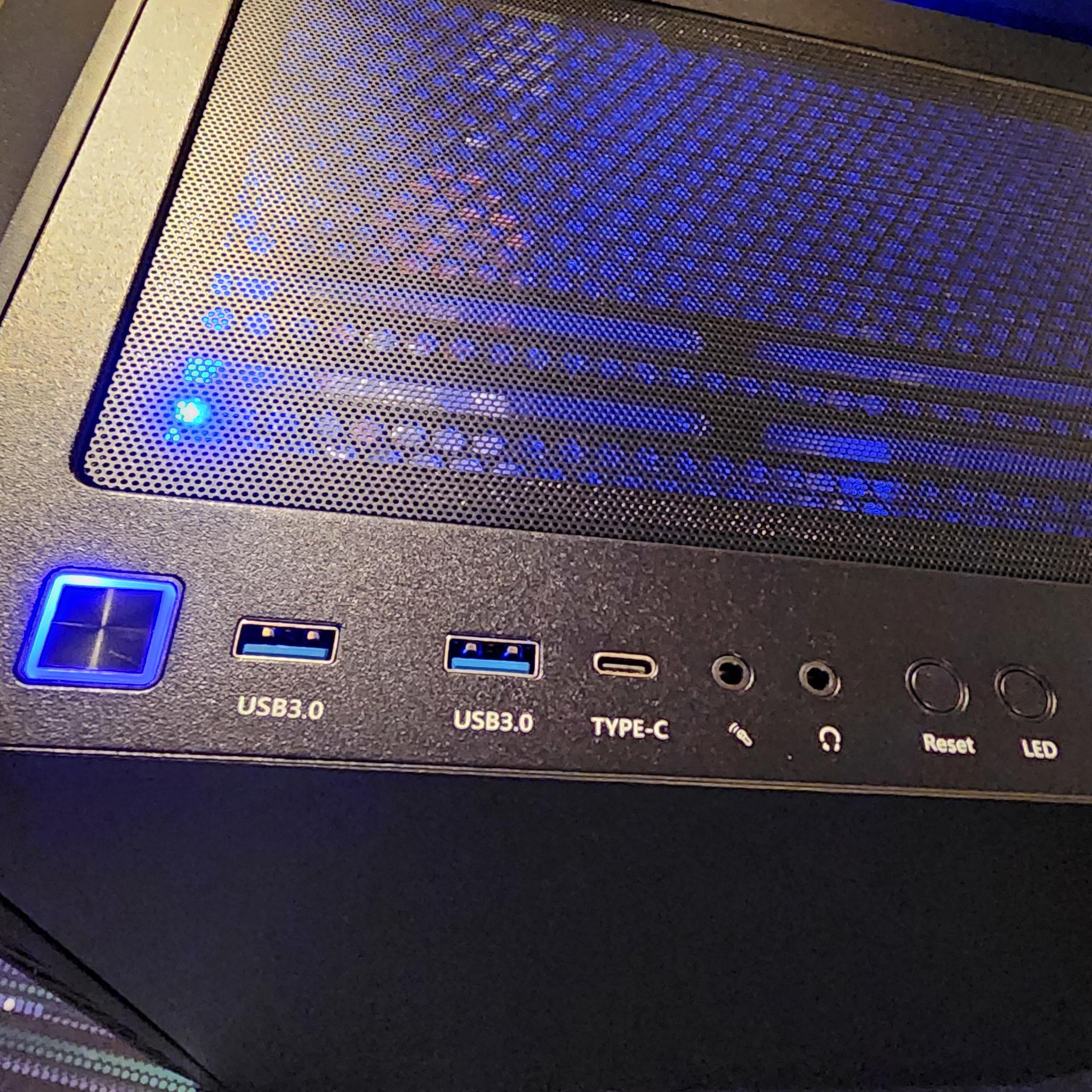 Nvidia RTX 3060 Ti / i7-10700K / 16GB DDR4 RAM / 1TB NVMe