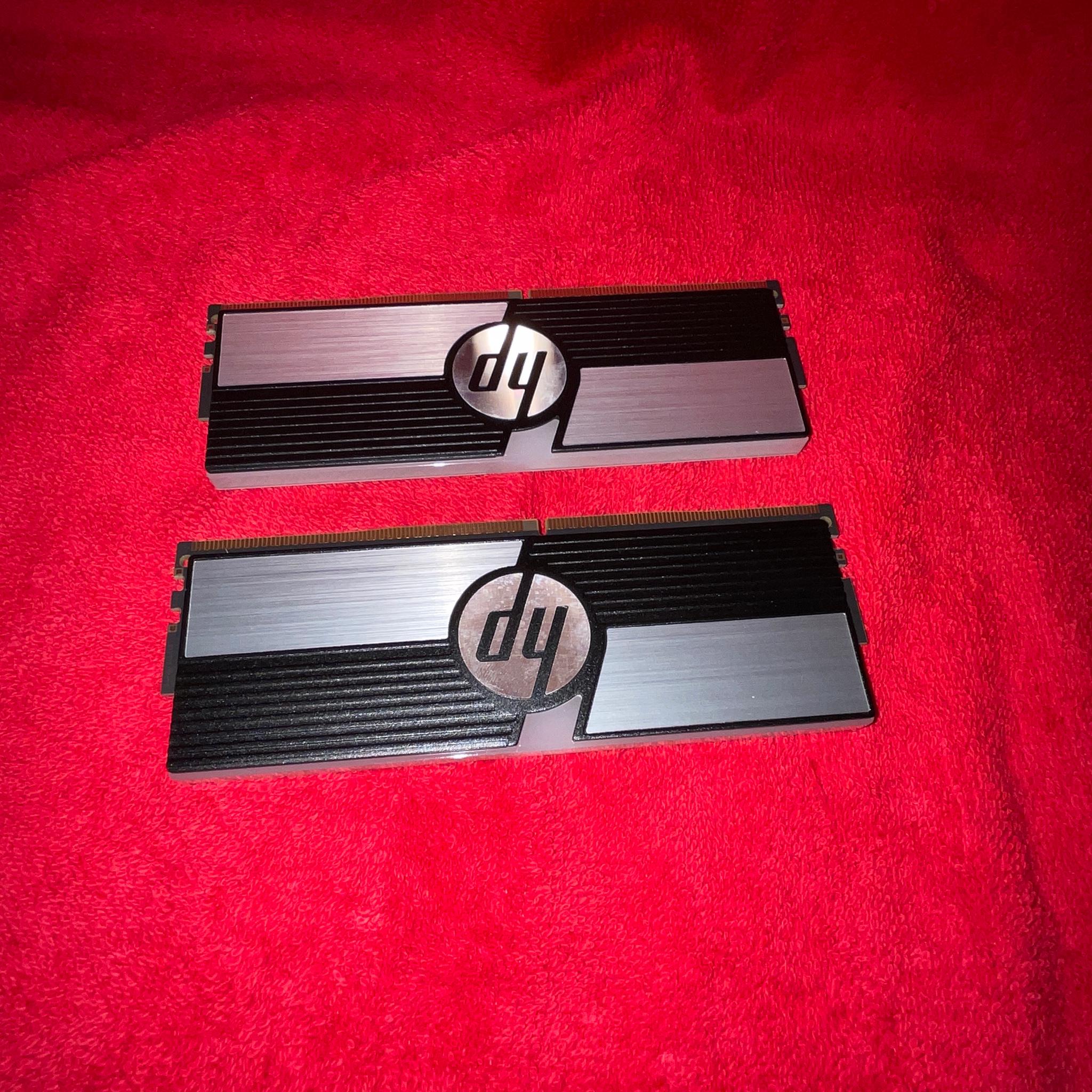 HP V10 DDR4 RGB 3600MHz 32GB (2 X 16GB) CL14-15-15-35