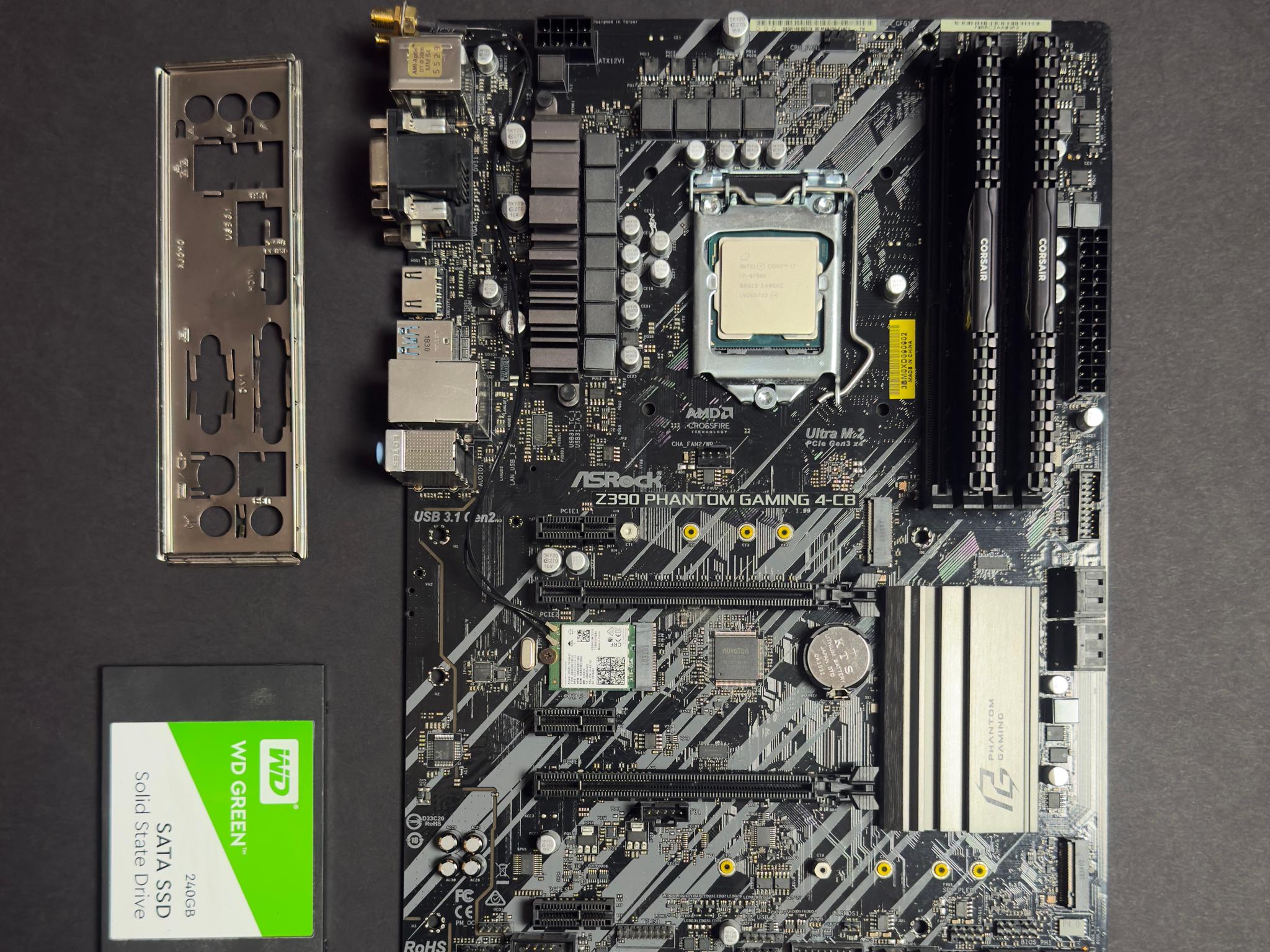 MOTHERBOARD CPU RAM COMBO 32GB DDR4 + SSD