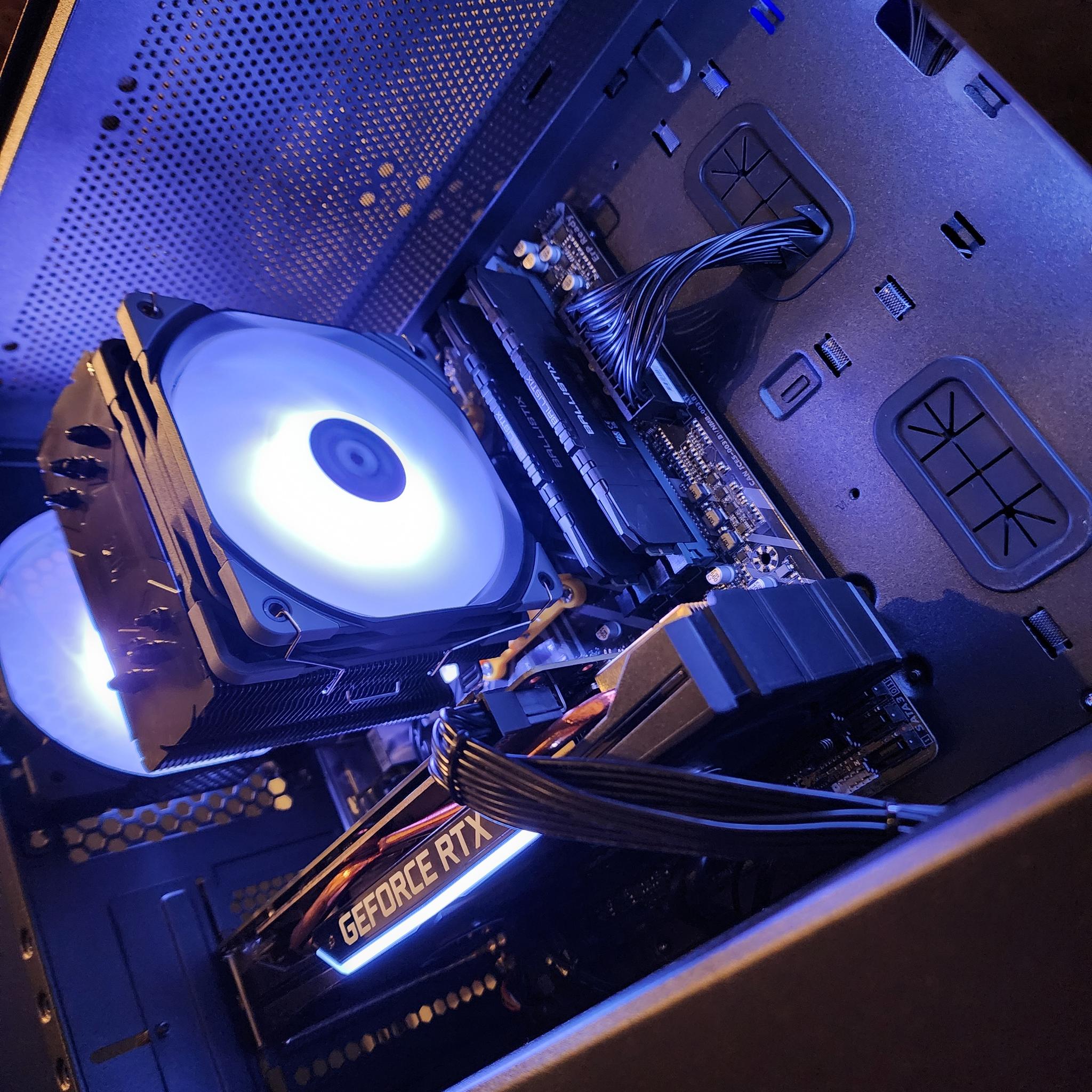 Nvidia RTX 2060 SUPER / Ryzen 5 3600 / 32GB DDR4 / 512GB NVMe SSD