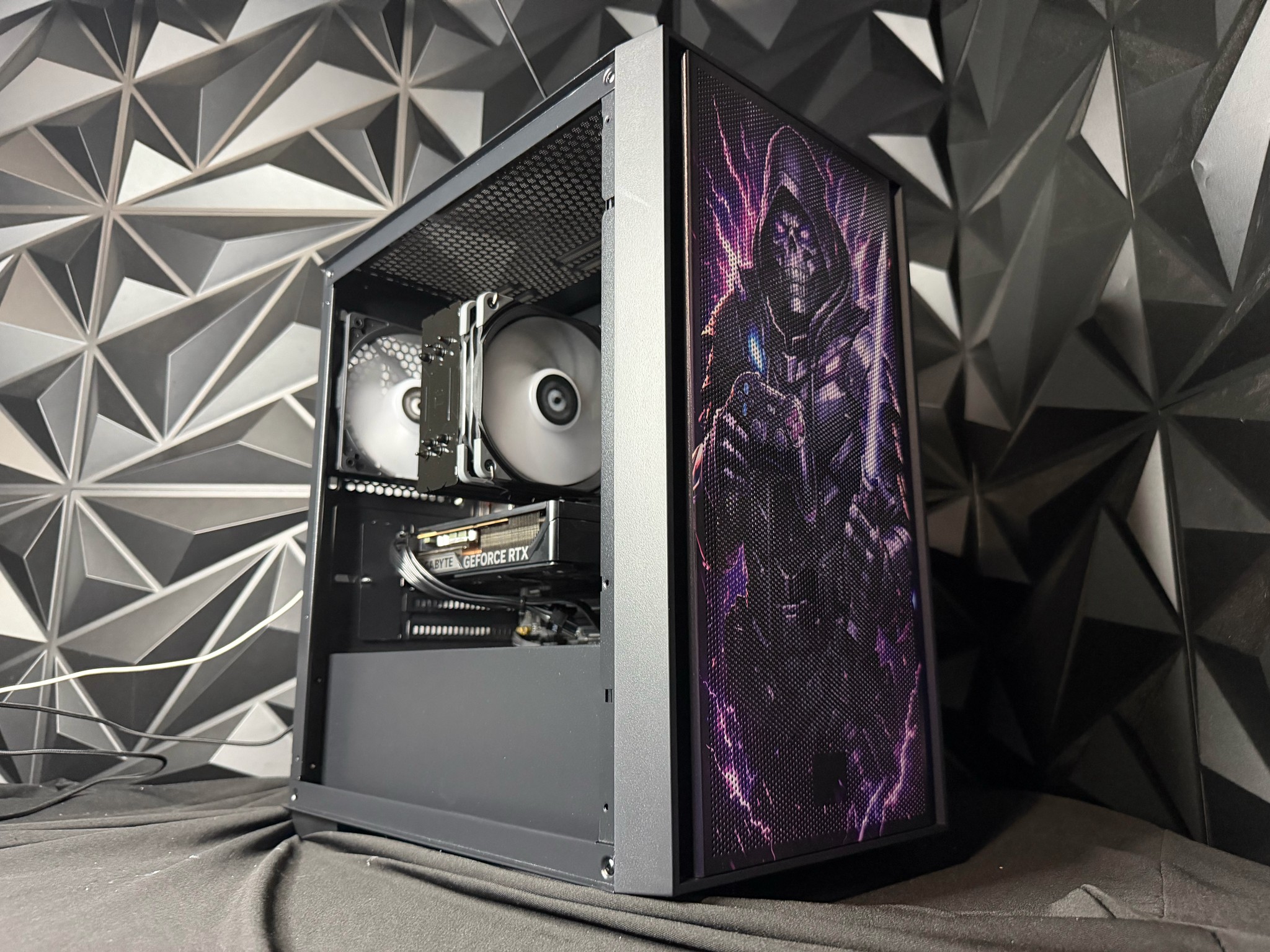 🎮⚡ GAMER 1460 ⚡🎮 i5 14400F| RTX 5060| 16 GB DDR5| 1 TB NVMe| 650W PSU