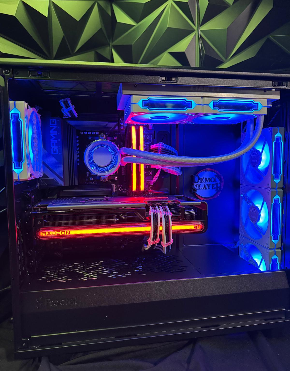 🔥 THE DEMON PLAYER 🔥Ryzen 7 7700X| RX 7800XT| 32 GB DDR5| 4.75 TB NVMe|850W PSU