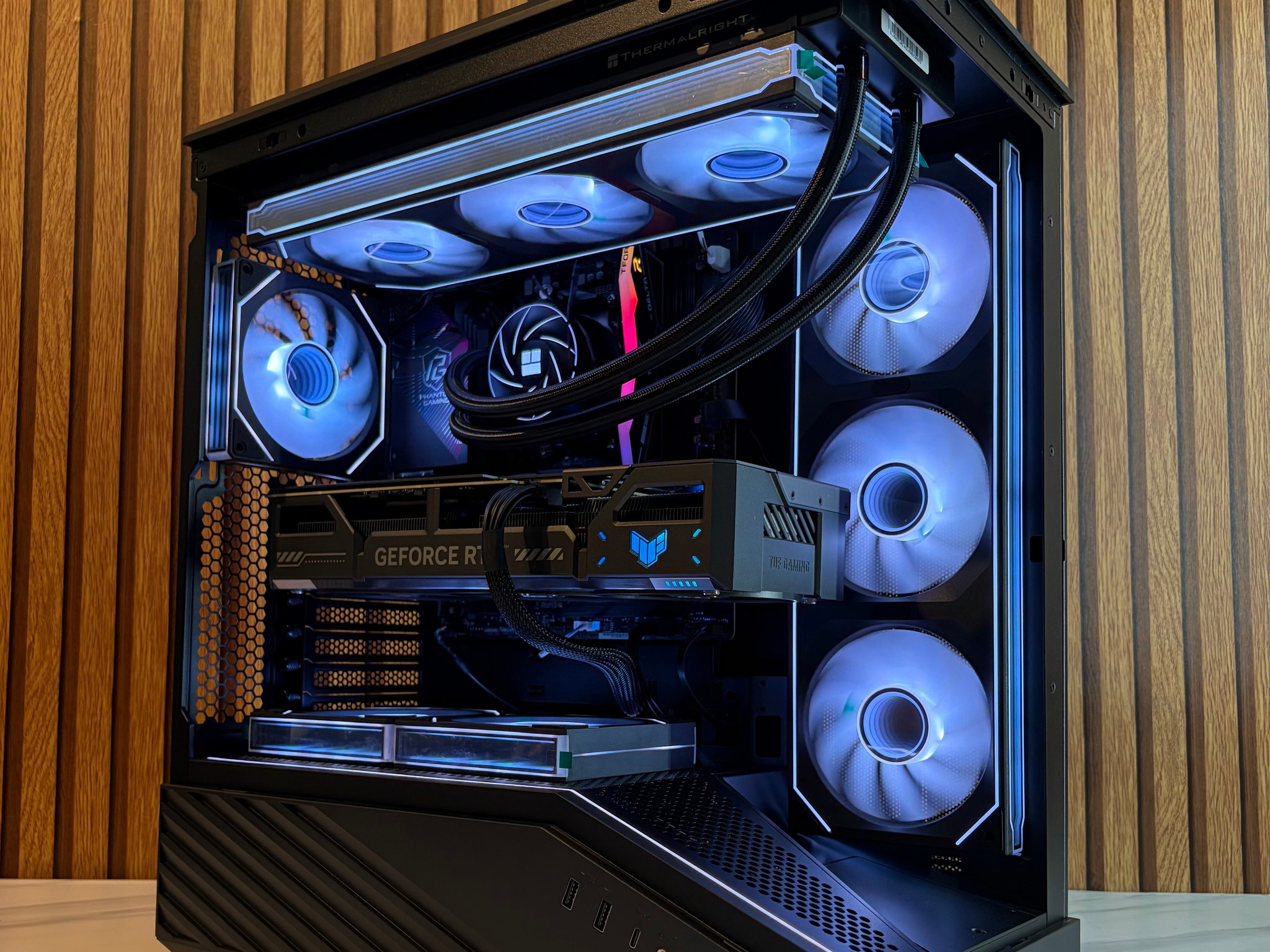 RTX 5070 | RYZEN 7 7800X3D | 16GB DDR5 | 750W PSU | 2TB NVME | 360MM AIO