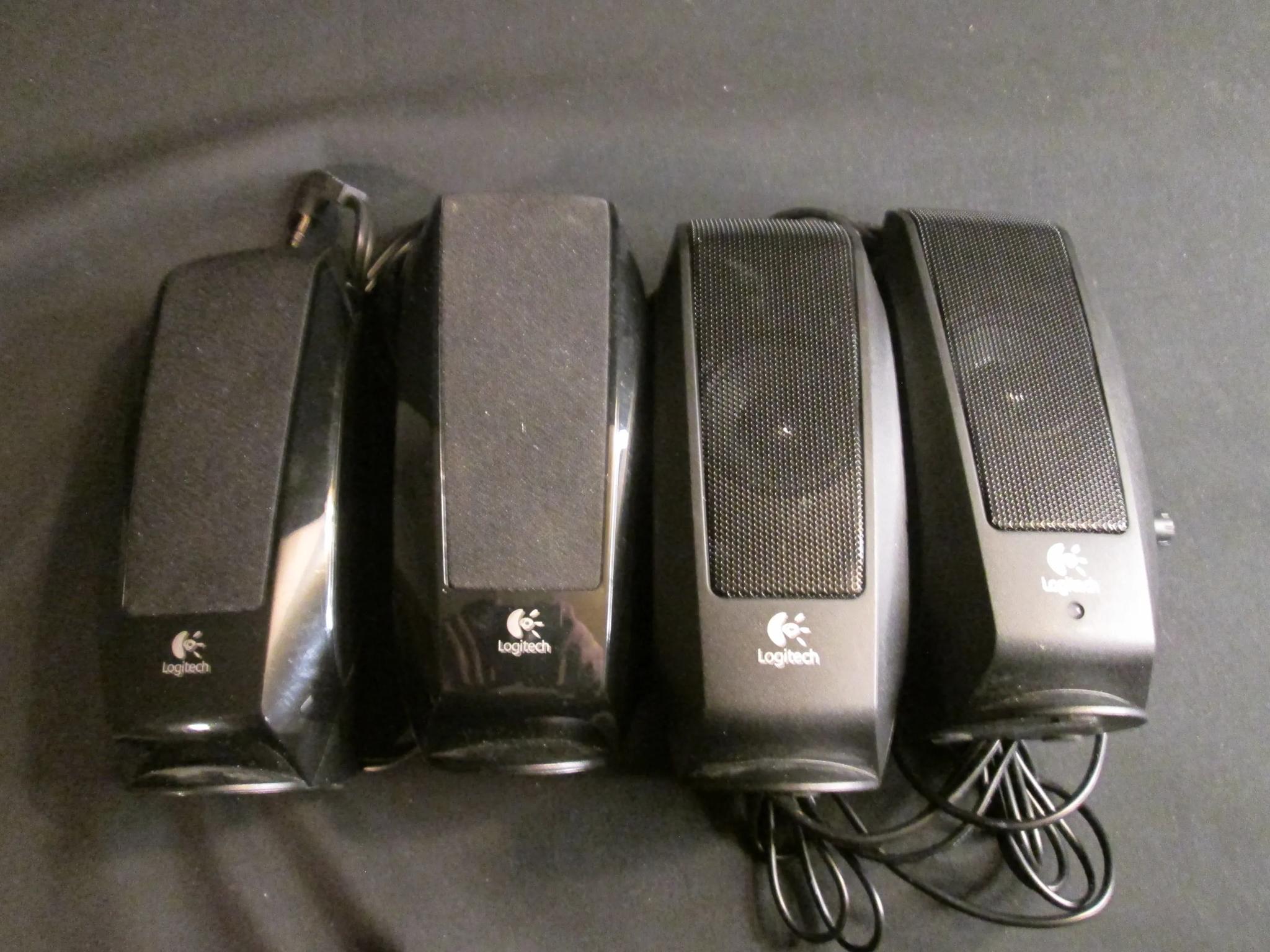 Logitech s220 Speakers