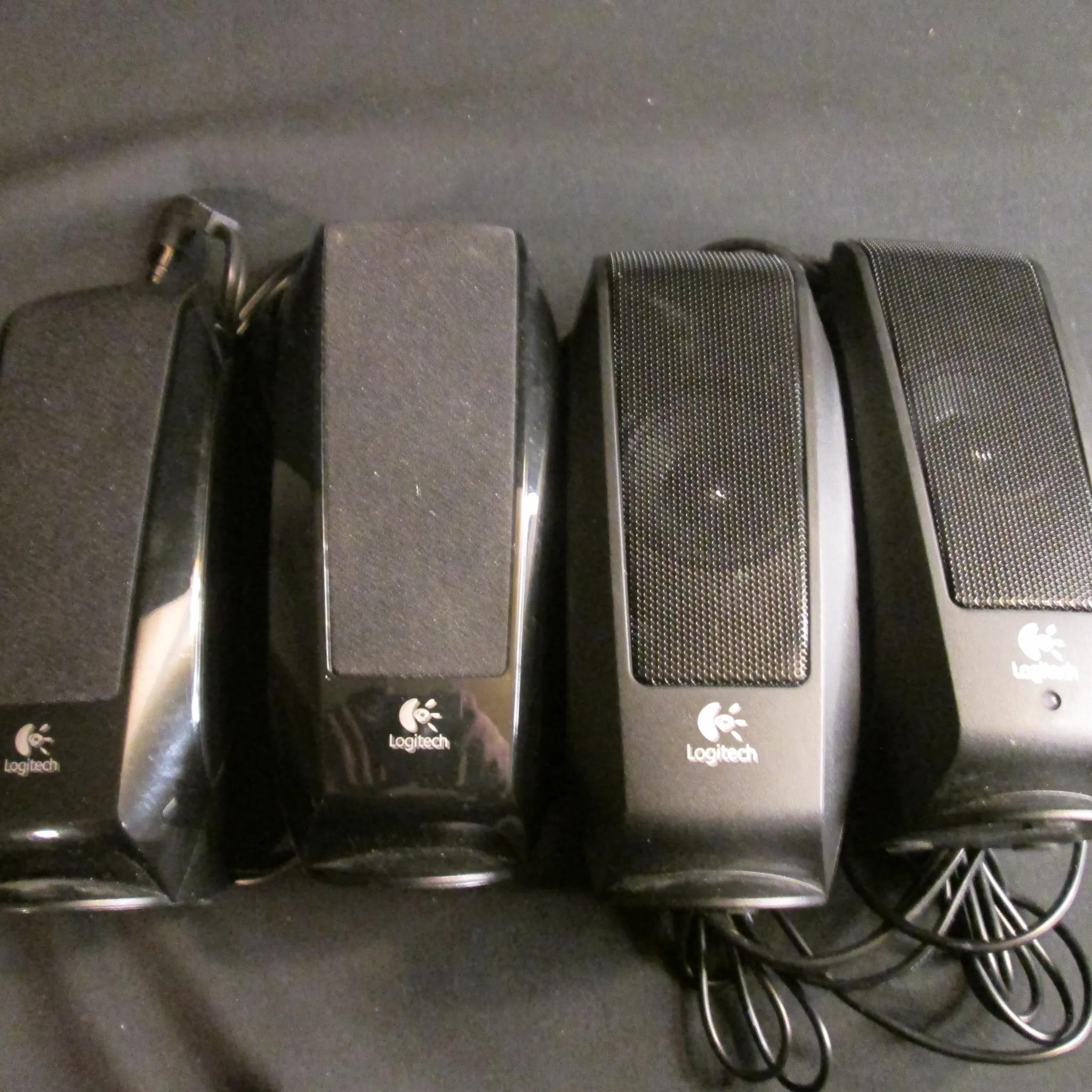 Logitech s220 Speakers