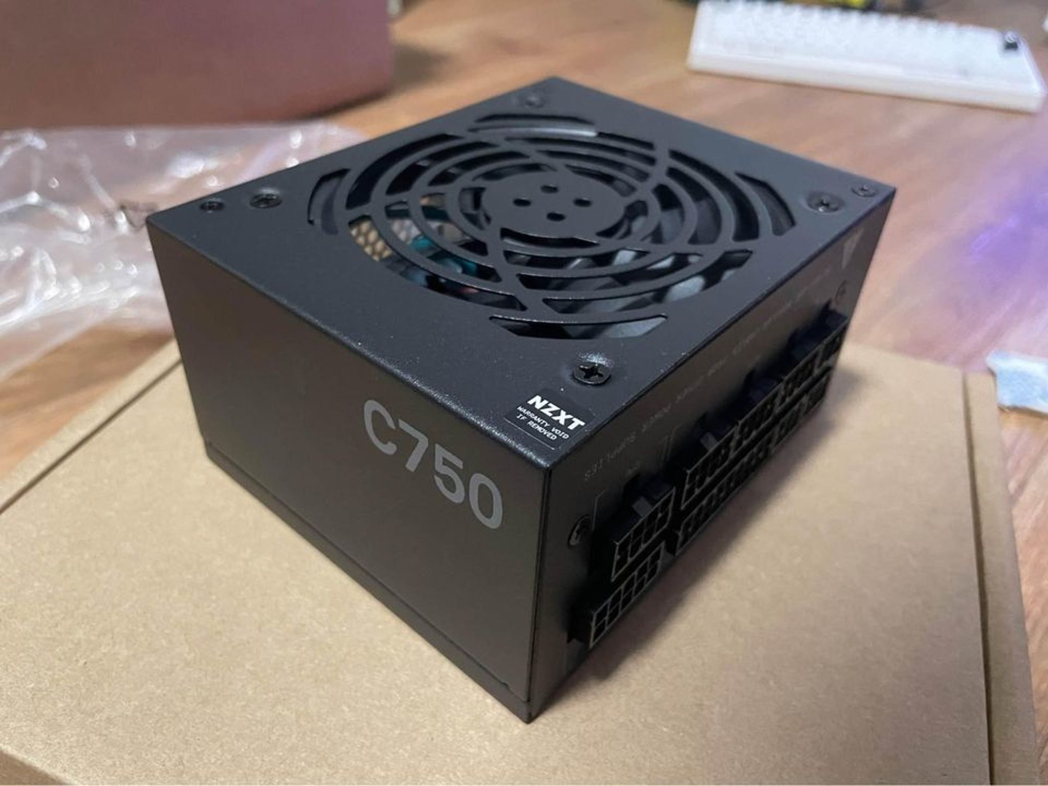 NZXT SFF 750W 80+ GOLD PSU