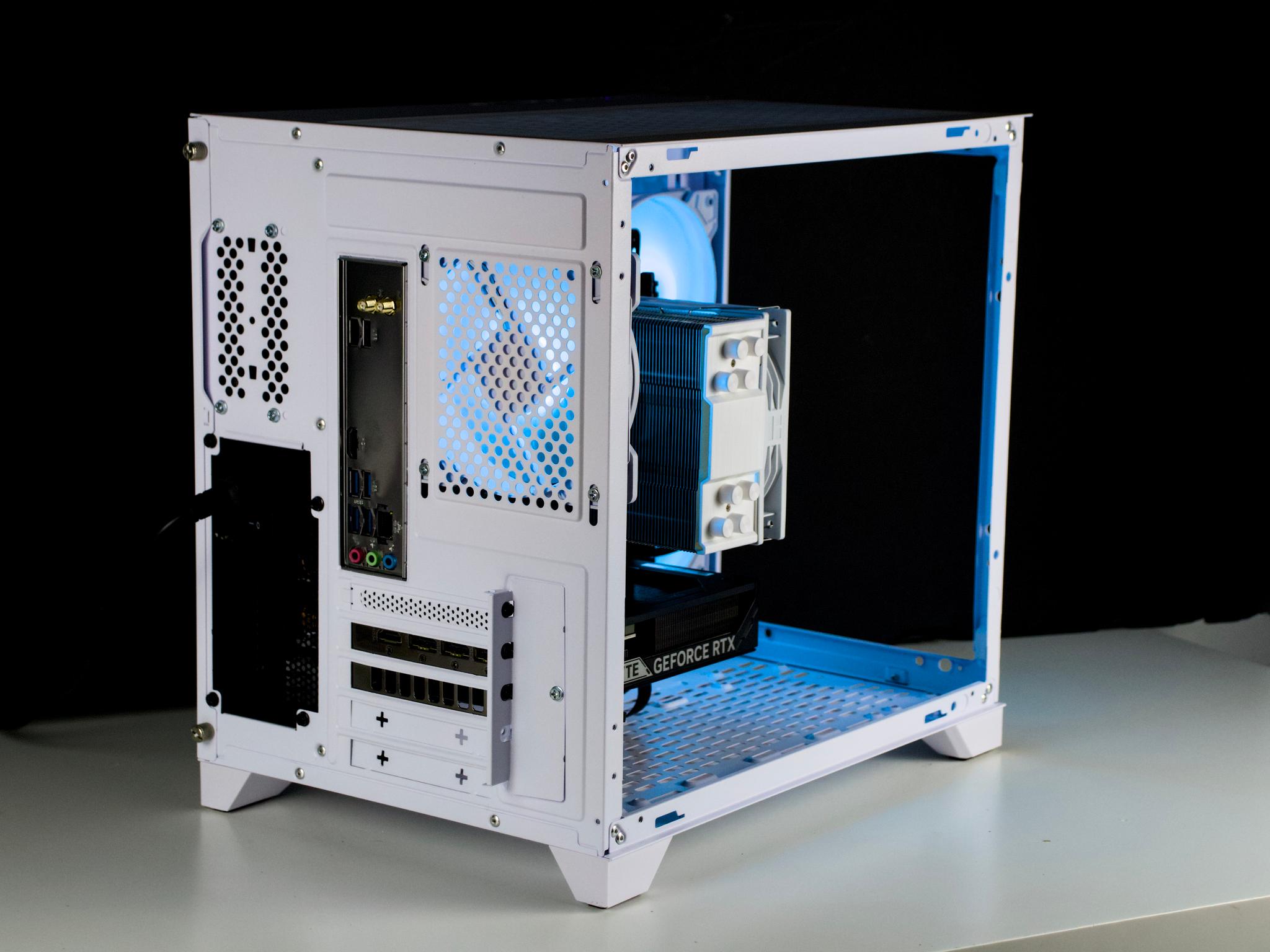 🧊❄️🧊 White Gaming PC – RTX 5060 , Ryzen 5 5600X, 32GB RAM, 1TB SSD - WiFi, BlueTooth 🧊❄️🧊