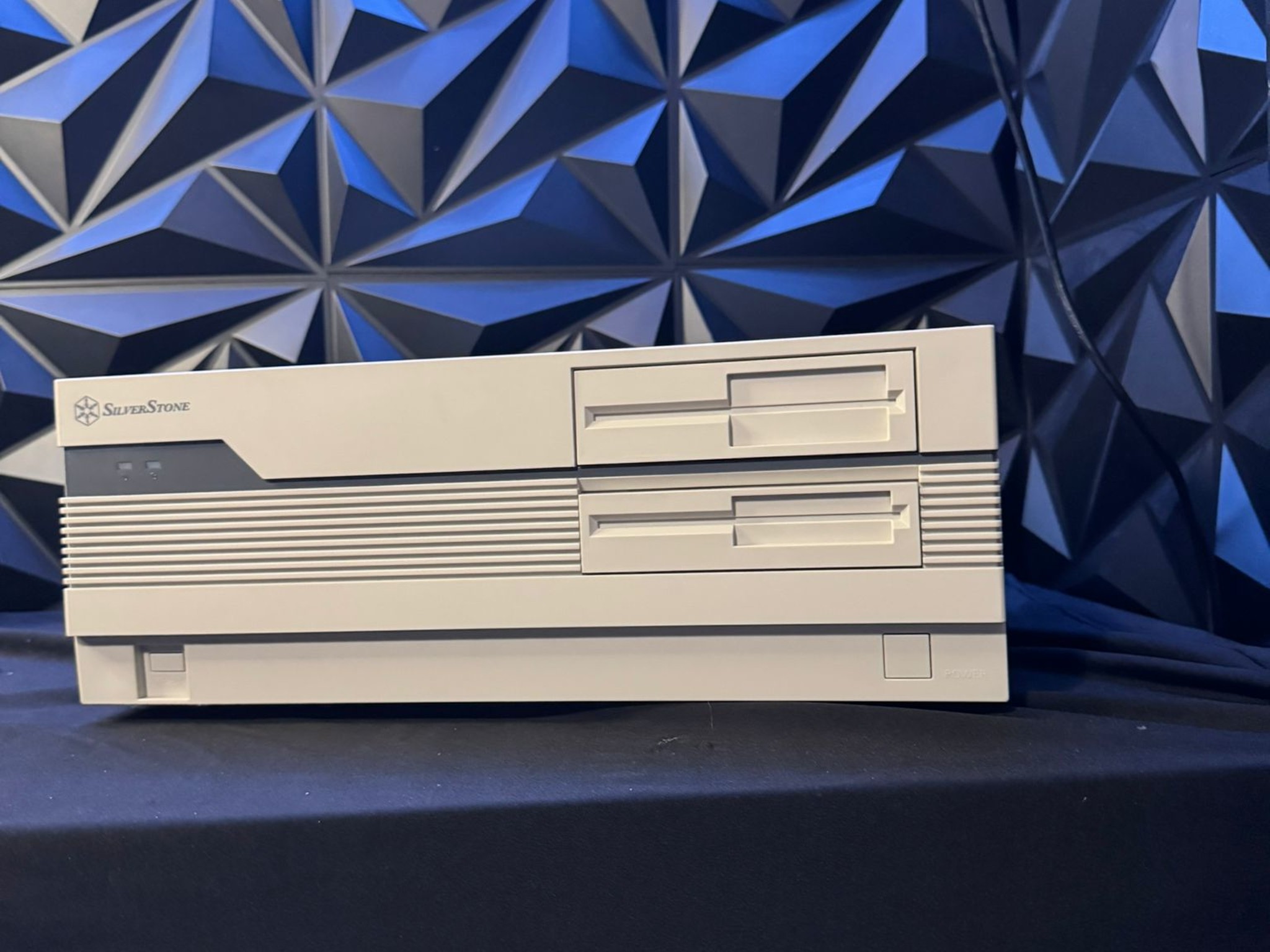 🍋‍🟩 The Limewire 🍋‍🟩 Ryzen 7 9800X3D| RTX 5080| 32 GB DDR5 | 4 TB NVMe