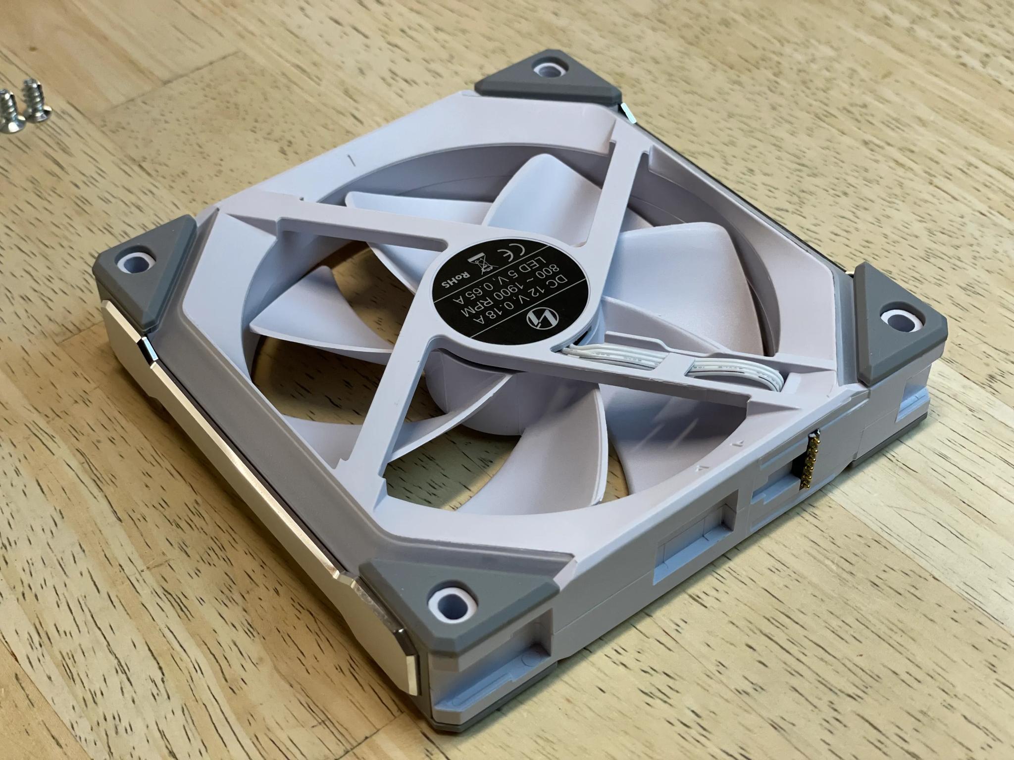 Lian-Li UNI FAN SL120 3-Pack White Edition (Copy 1)