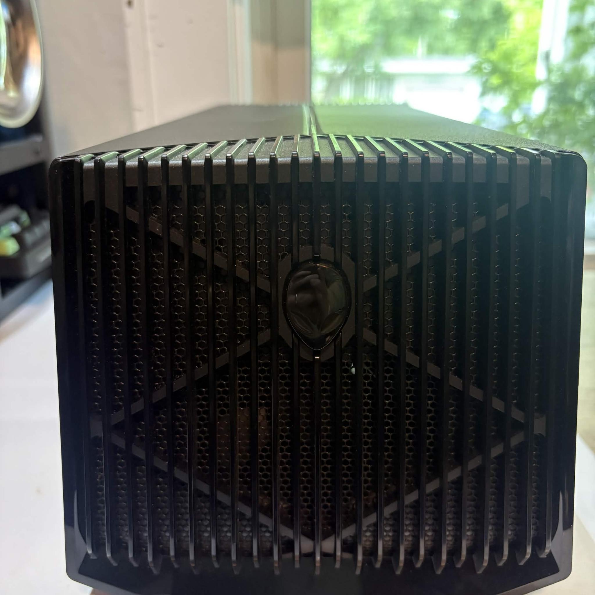 Alienware Graphics Amplifier External GPU Enclosure