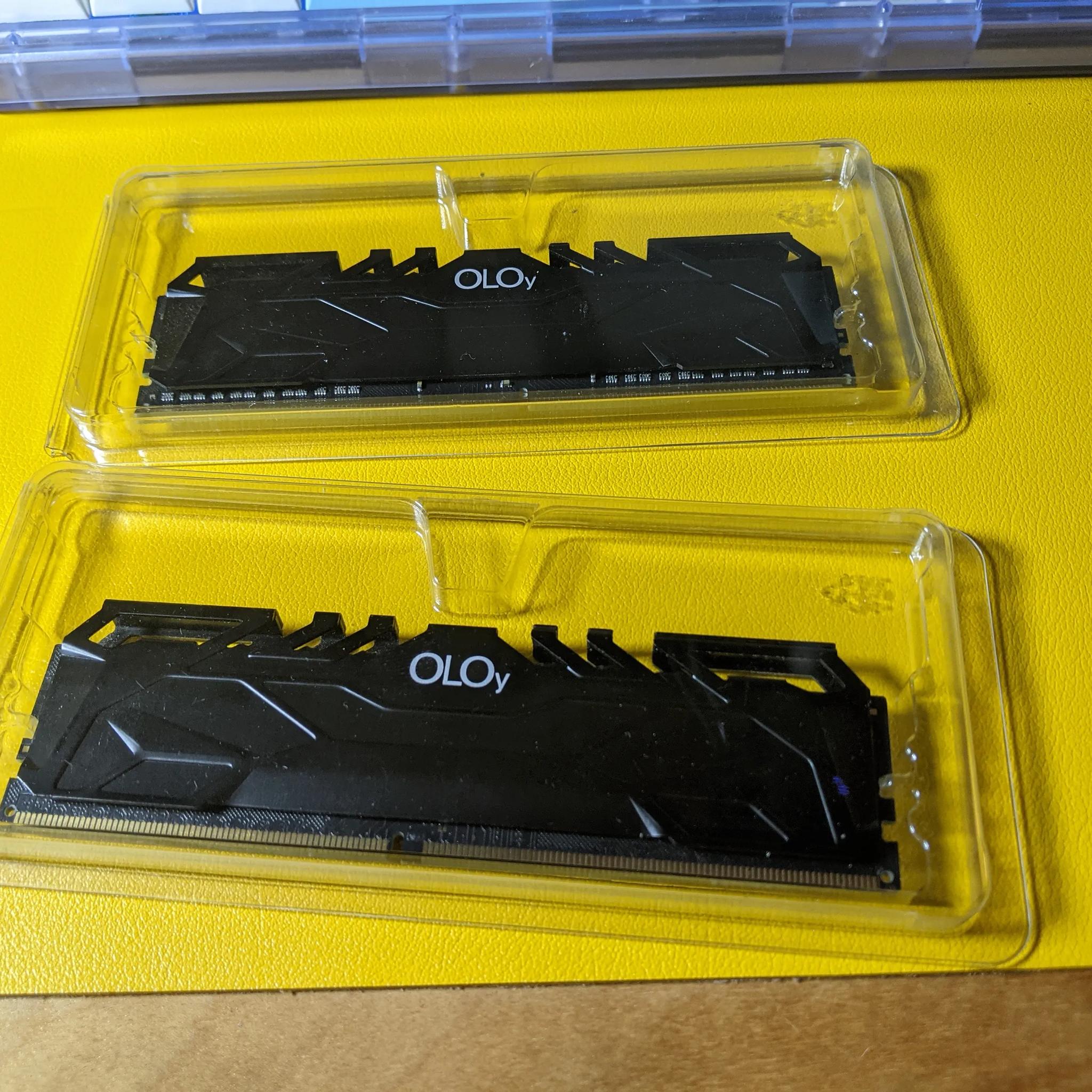 OLOy 16GB (2x8GB) RAM 3000MHz CL16