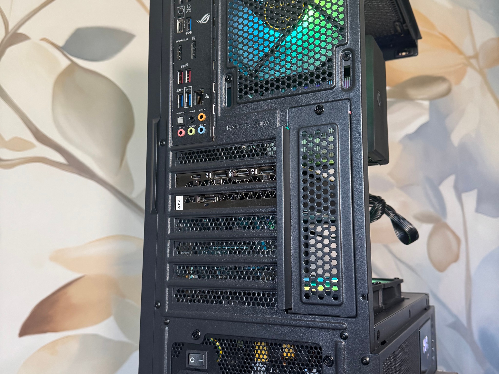 1440p Ultra Gaming Rig - RTX 2080 Ti (11GB) / Ryzen 5600X / 32GB RAM / 2TB SSD