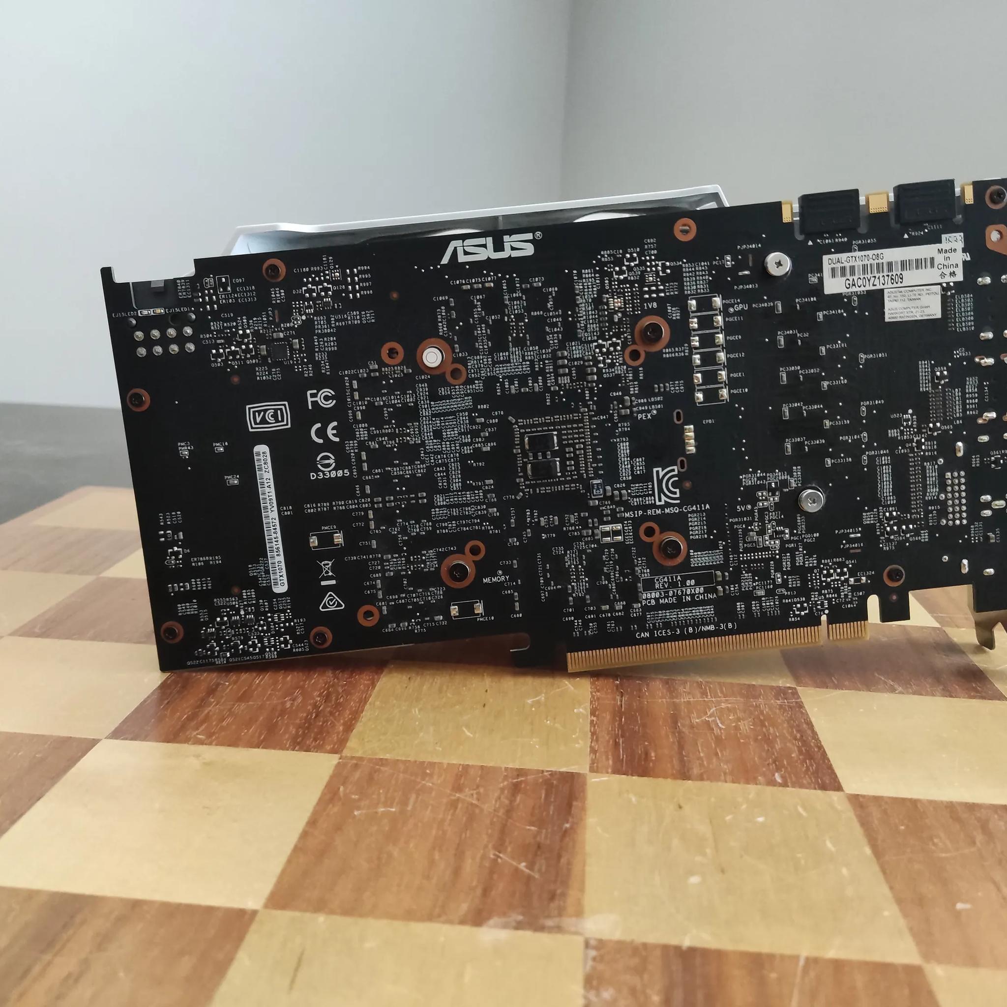 Asus Dual GTX 1070