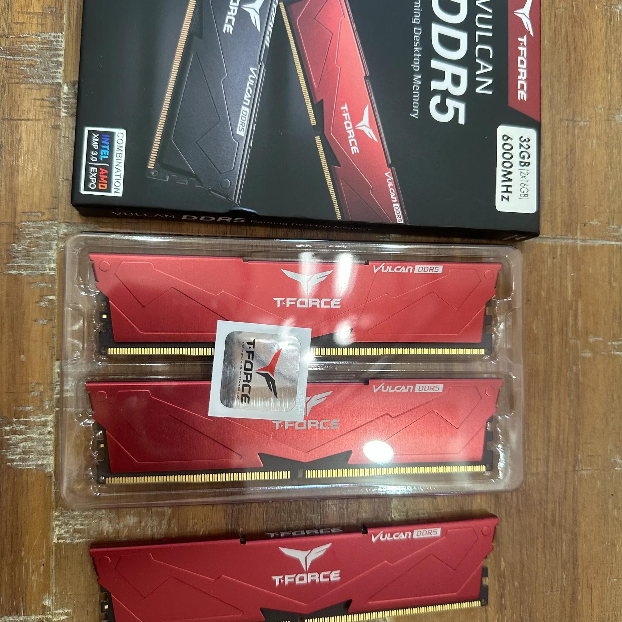 T-Force Vulcan DDR5 3x16GB 6000MHz CL38