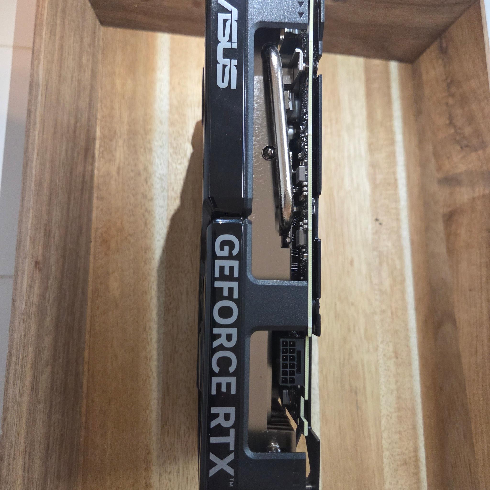 Asus DUAL EVO GeForce RTX 4070 SUPER