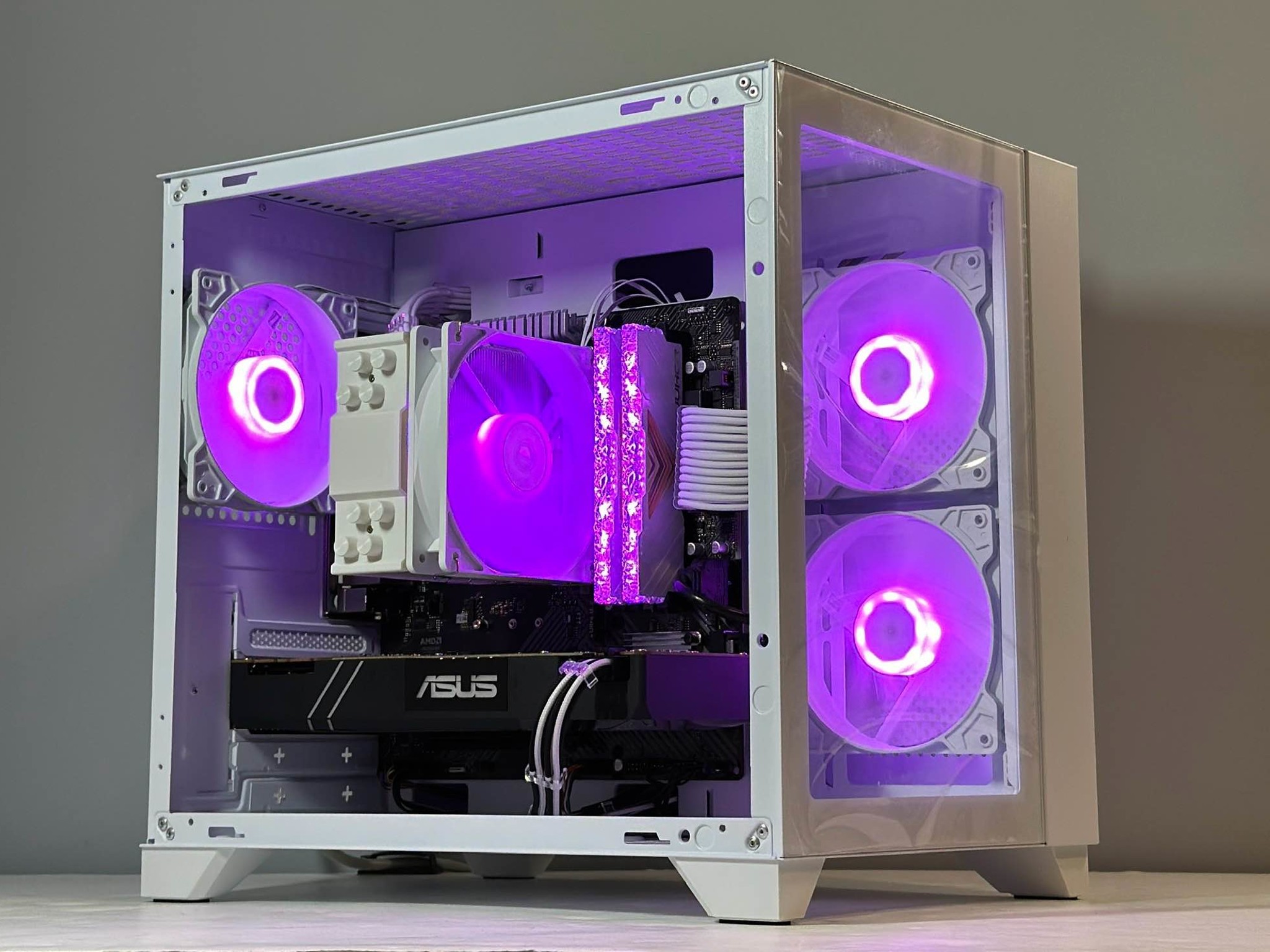 White Gaming PC |AMD Ryzen 5 2600| Nvidia GTX 1080 8GB | 16GB RAM | 480GB SSD | WIFI |