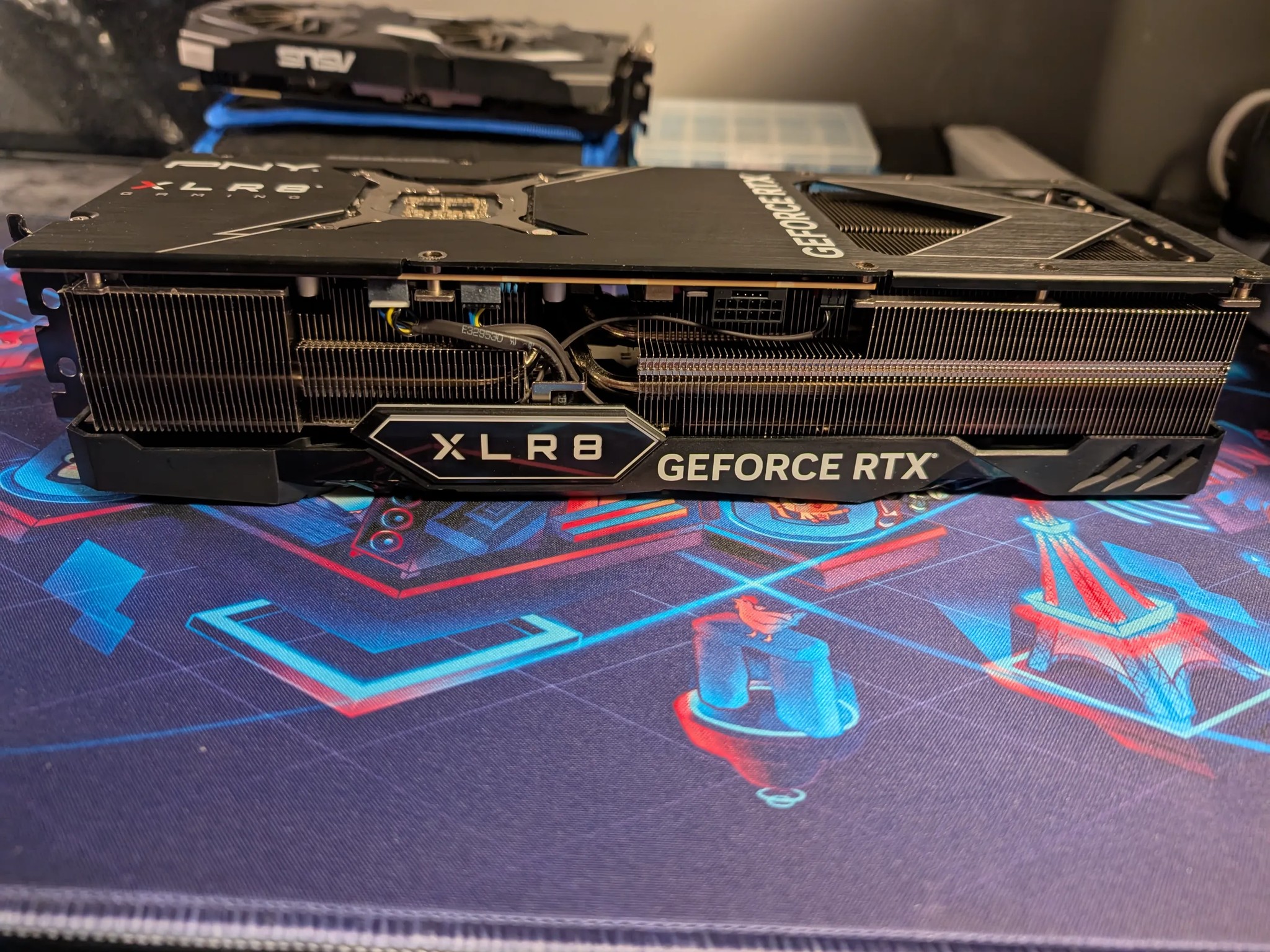 PNY GeForce RTX 4080 16GB XLR8 Gaming VERTO EPIC-X RGB