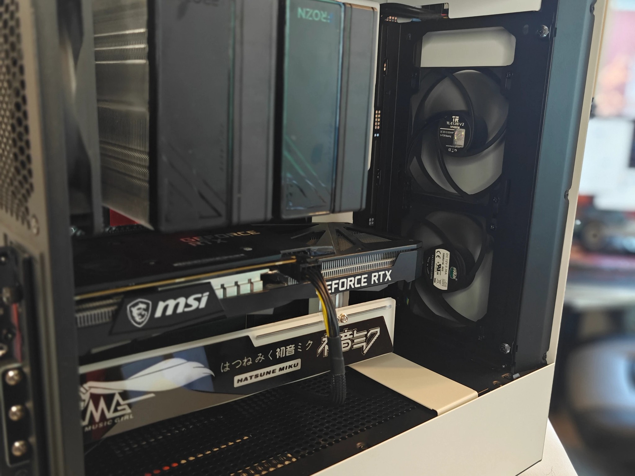 Checkered ⬜🔳⬛ | Ryzen 7 5700X3D | Geforce RTX 3060 12GB | 32GB DDR4 RAM | 1TB NVMe SSD