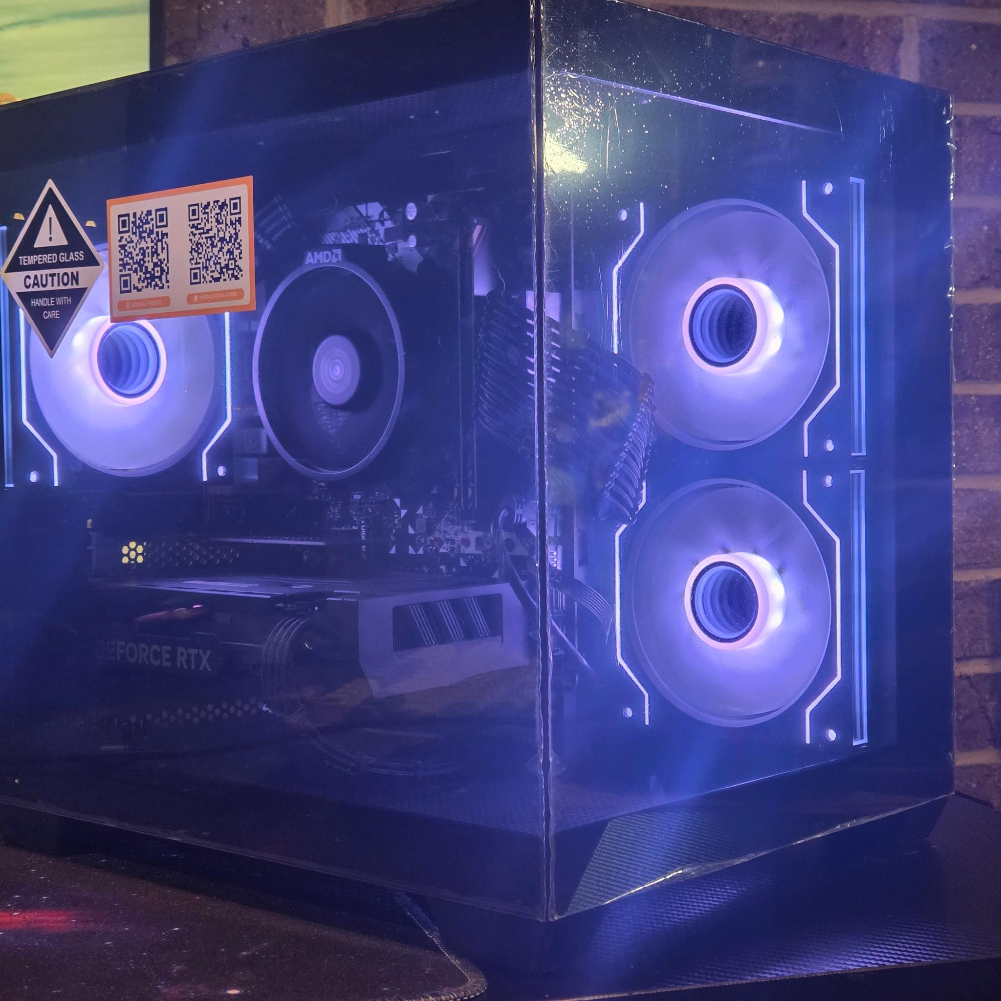 Small black gaming PC | RTX 4060 | RYZEN 5 3600 | 16GB RAM | 512GB SSD