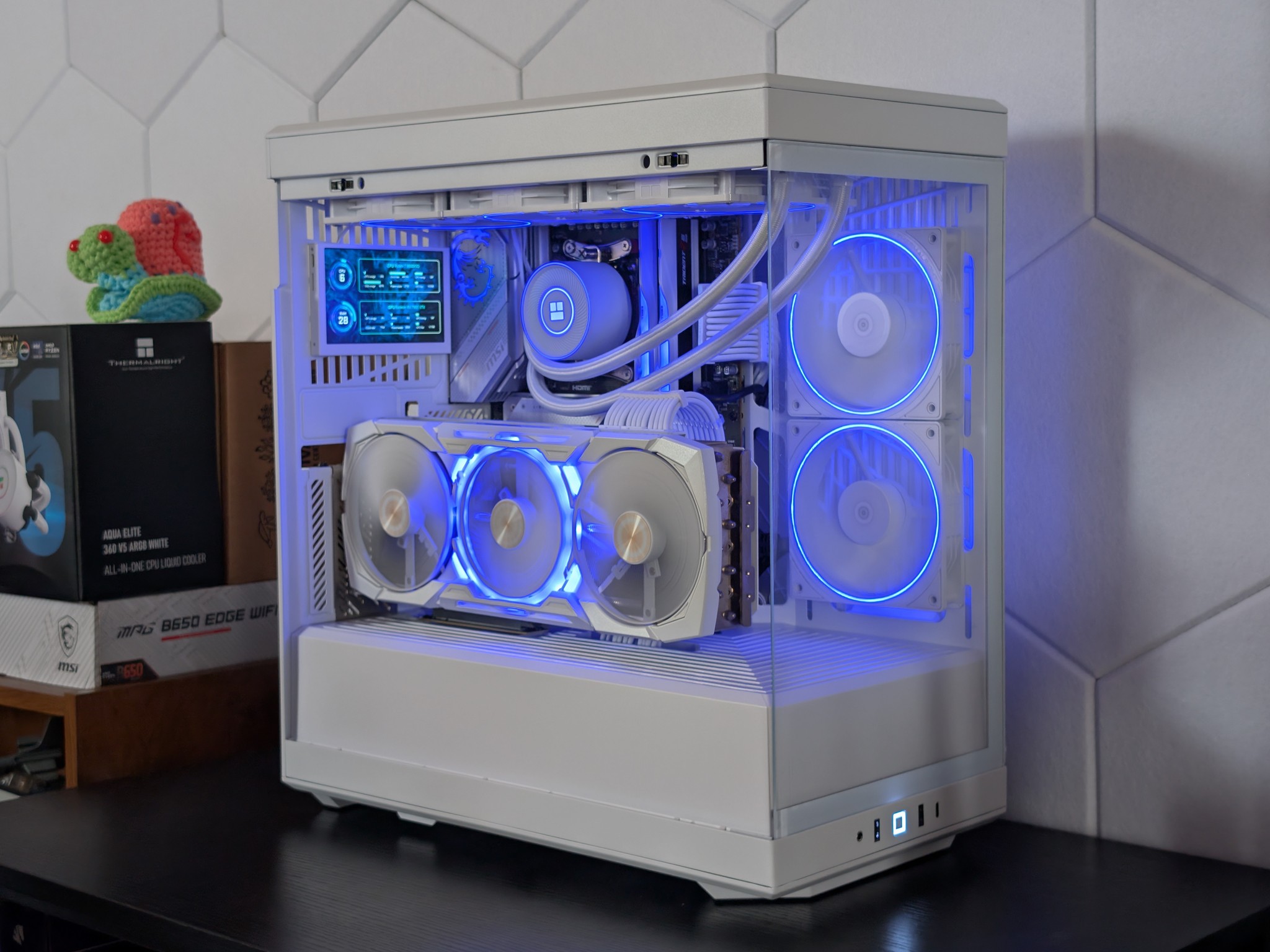 🐻‍❄️🤍 4K Gaming Beast | RX 7900XTX | Ryzen 7 9800X3D | 2TB SSD | 32GB RAM | WiFi 6 & BT 🤍🐻‍❄️