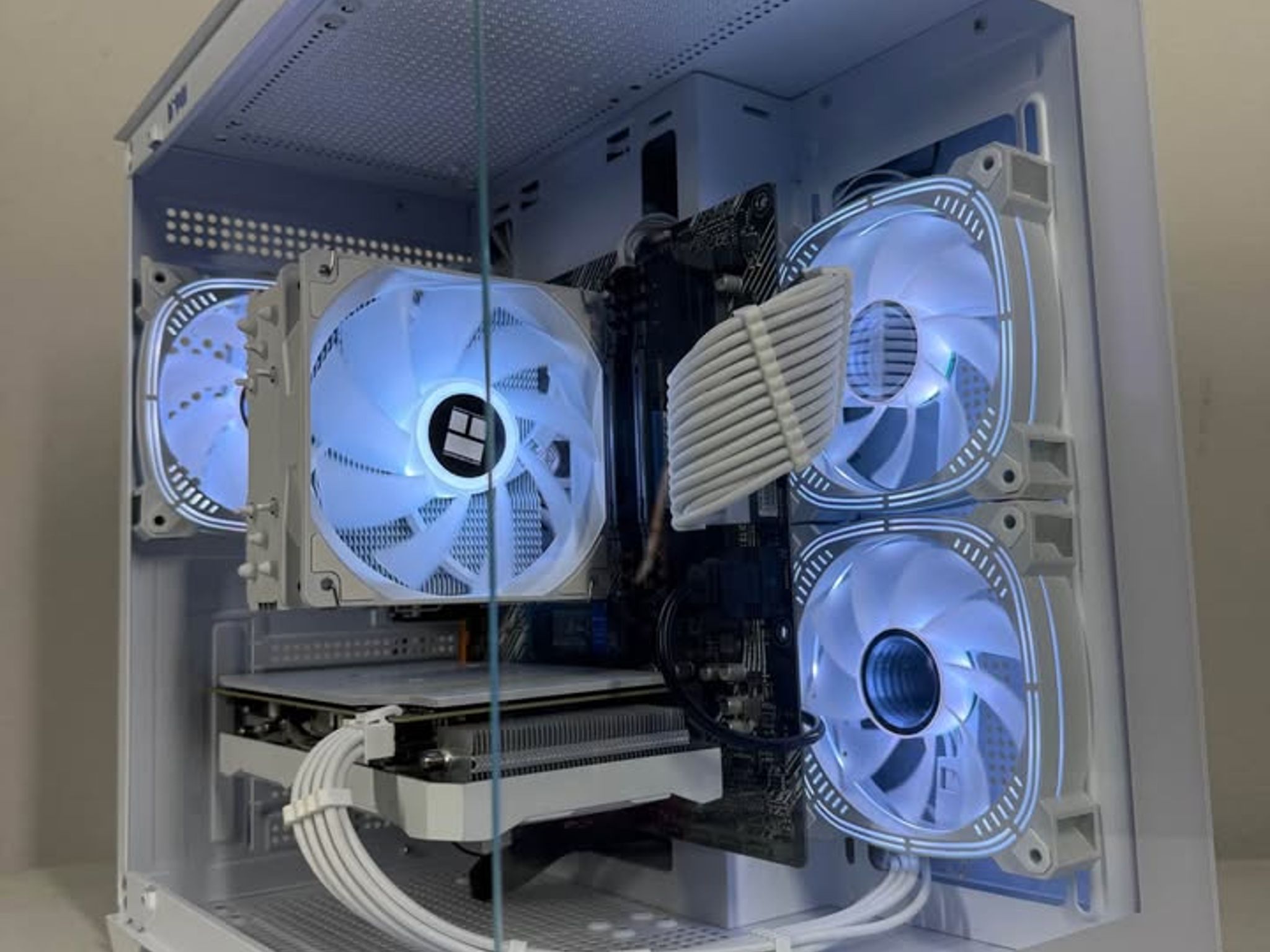 🎮 RTX 2060 Super Gaming PC – Clean White Build | Ready to Play 🎮