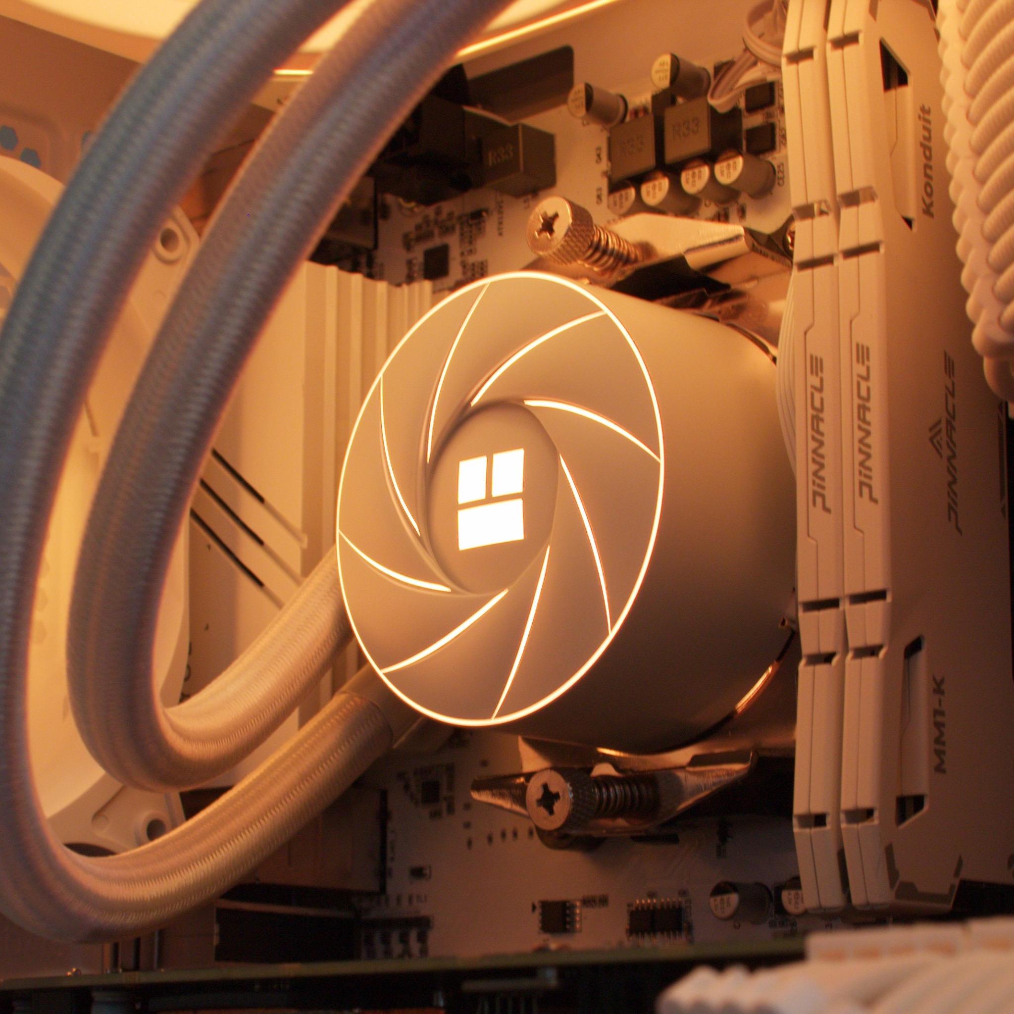 🧡🍯 The Honey 🐝🤍 | RTX 3070 | Ryzen 7 3700X | 32GB DDR4 | 1TB SSD