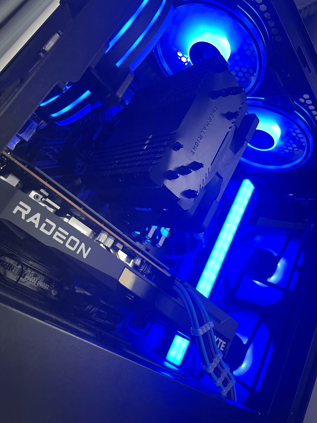 Azur Re:Born/ RTX 2060 6Gb, R5 3600 Gaming and Streaming PC