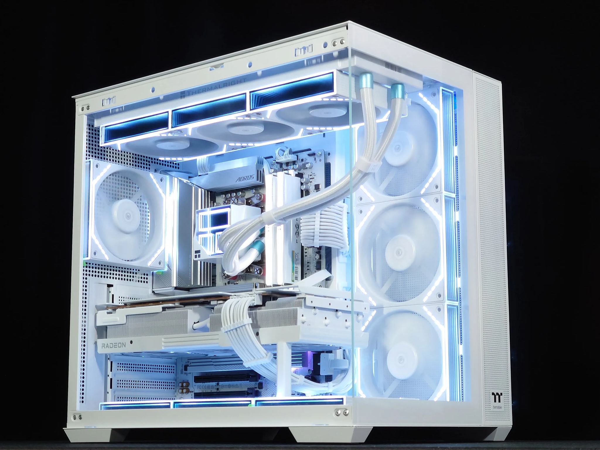 🤍🐻‍❄️Extreme Gaming PC❄️ AMD RX 7900 XT 20GB❄️AMD Ryzen 7 8700F❄️ 32GB DDR5 Ram❄️2TB NVME SSD