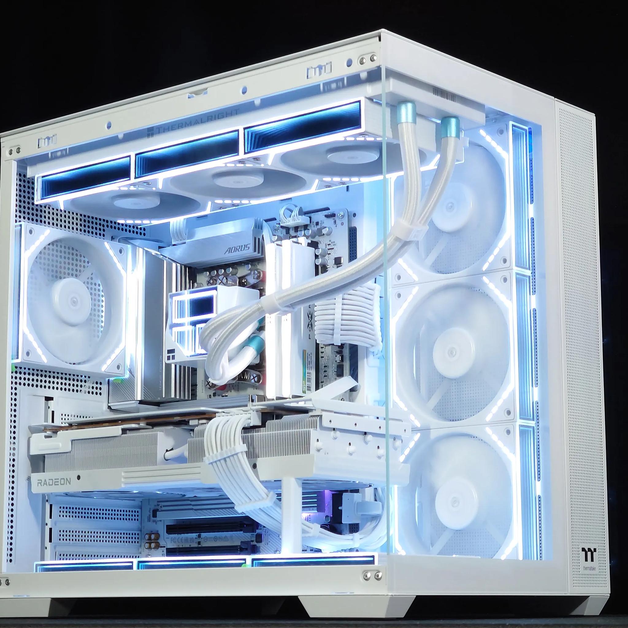🤍🐻‍❄️Extreme Gaming PC❄️ AMD RX 7900 XT 20GB❄️AMD Ryzen 7 8700F❄️ 32GB DDR5 Ram❄️2TB NVME SSD