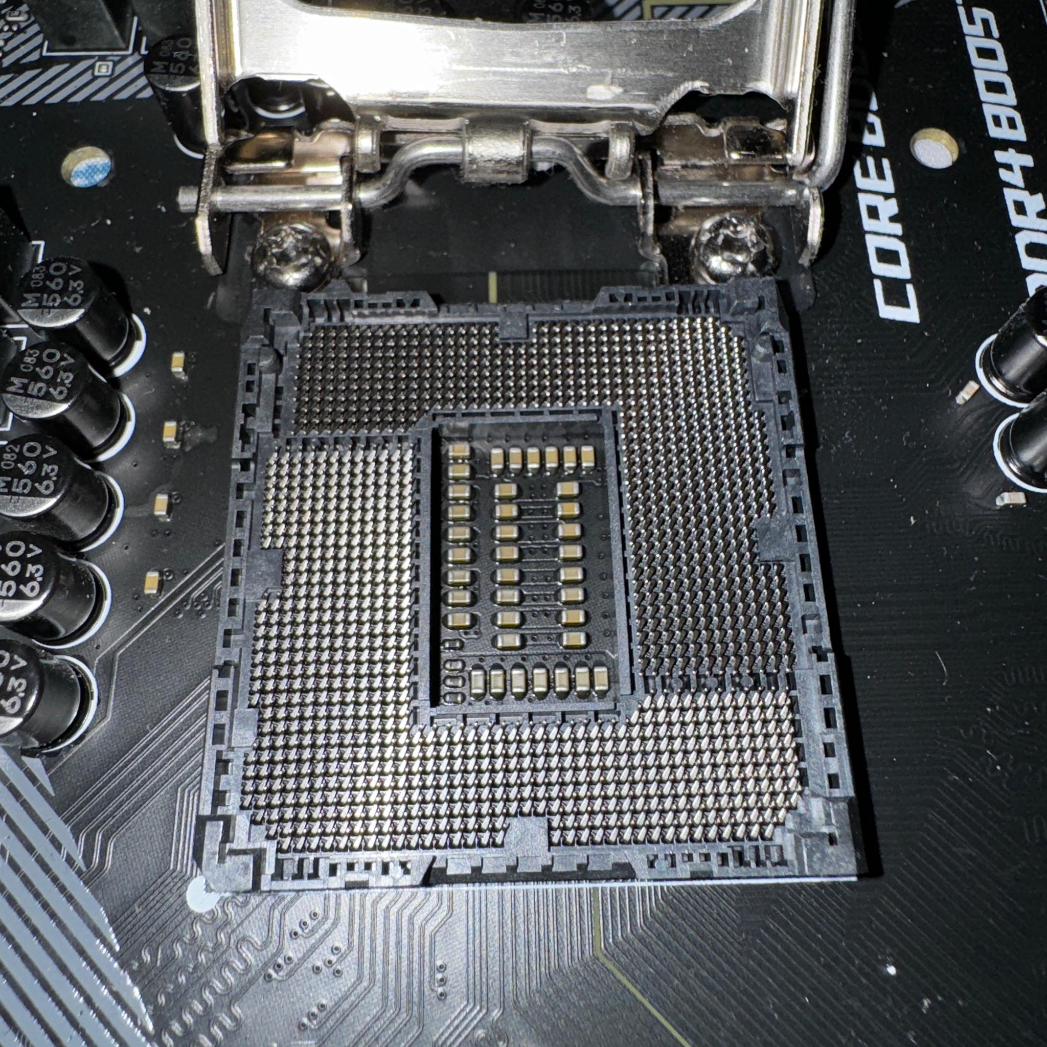MSI MPG Z390 Gaming Edge AC + i5-8600