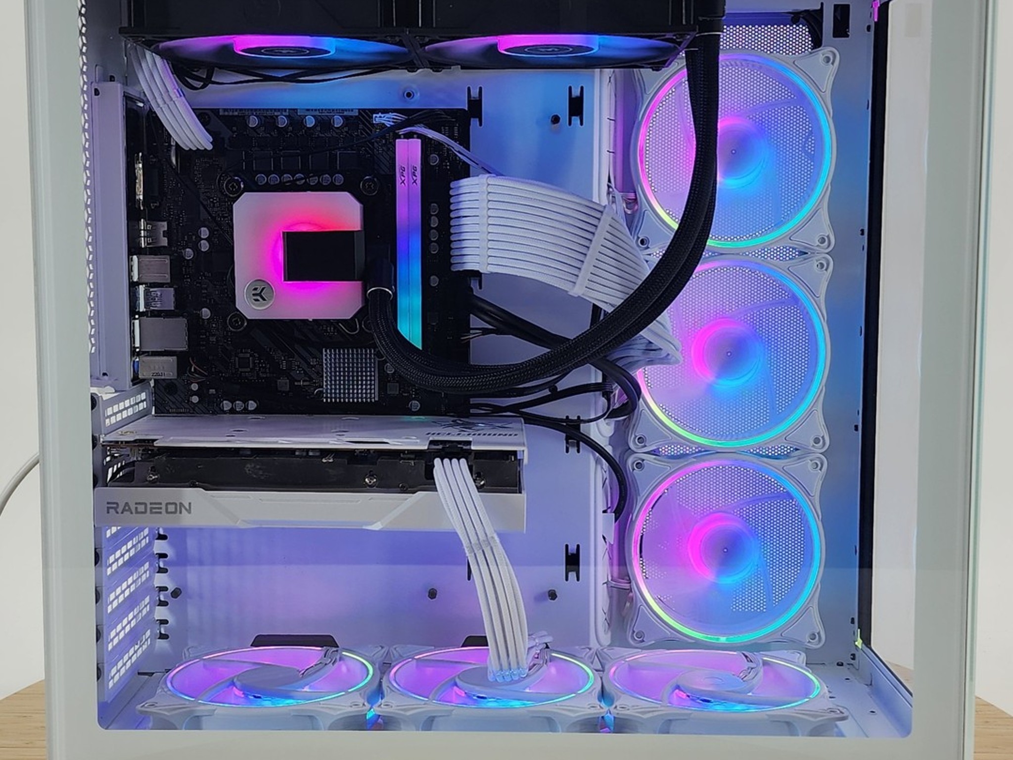 Gaming PC i5-12600KF 16GB RAM 1TB SSD RX 6650 XT 8GB Windows 11 Computer