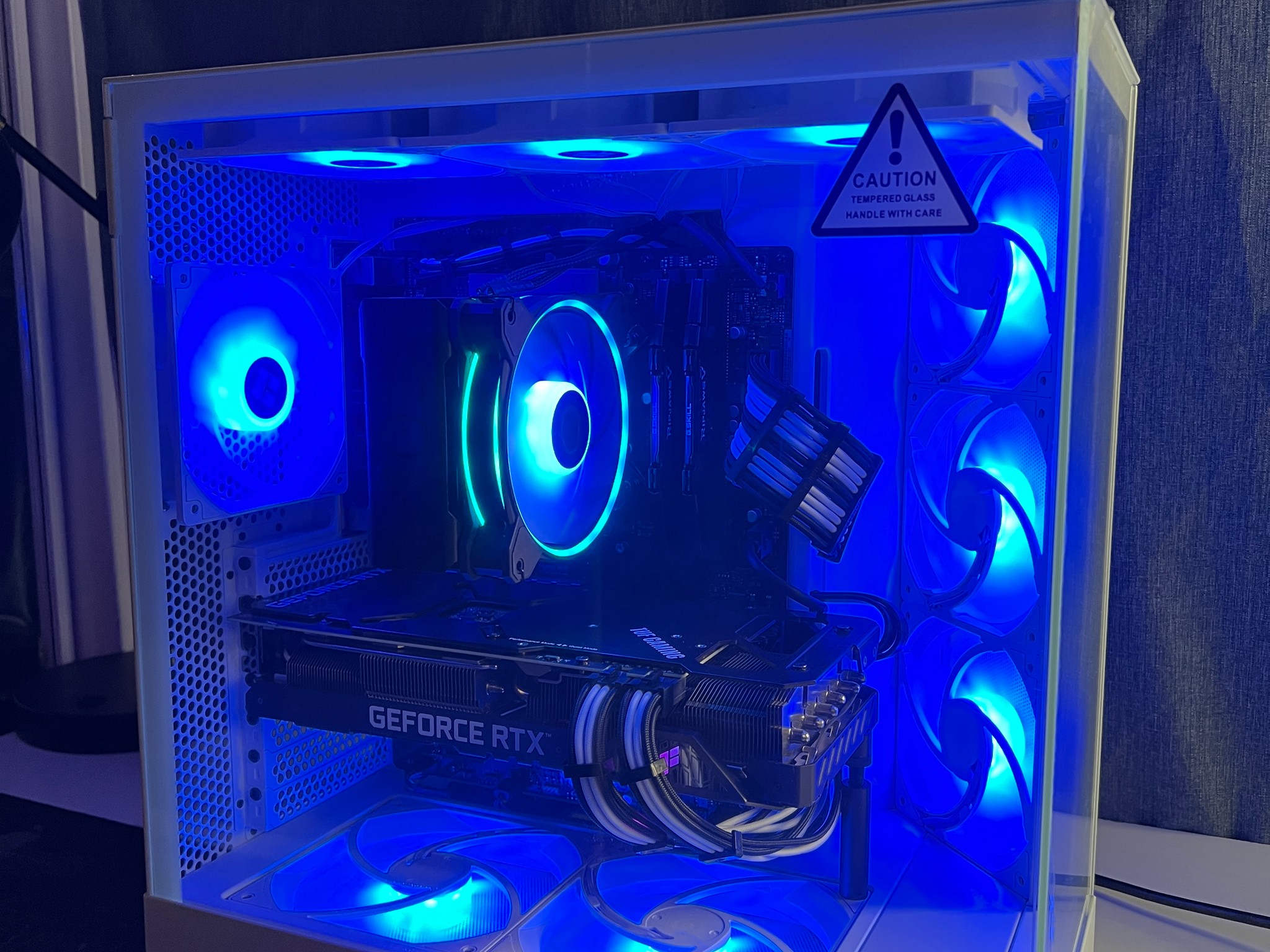 RTX 3070Ti • i7 10700K • 32GB DDR4 • 650W GOLD • 512GB SSD • GAMING PC